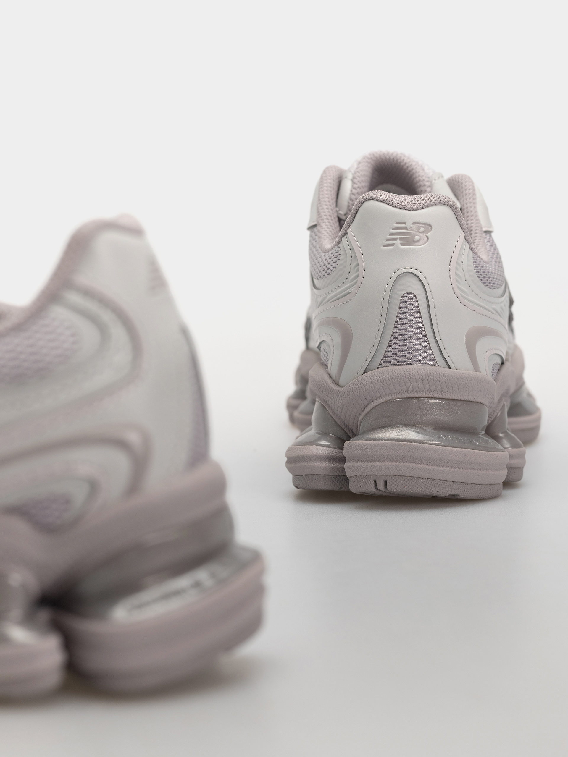 Buty New Balance 2000 (horizon grey/truffle salt)