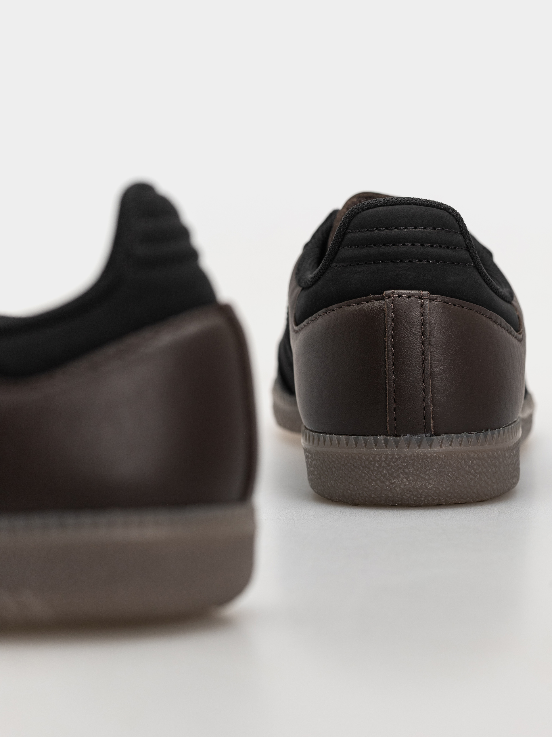 Buty adidas Samba Adv (dbrown/cblack/gum5)