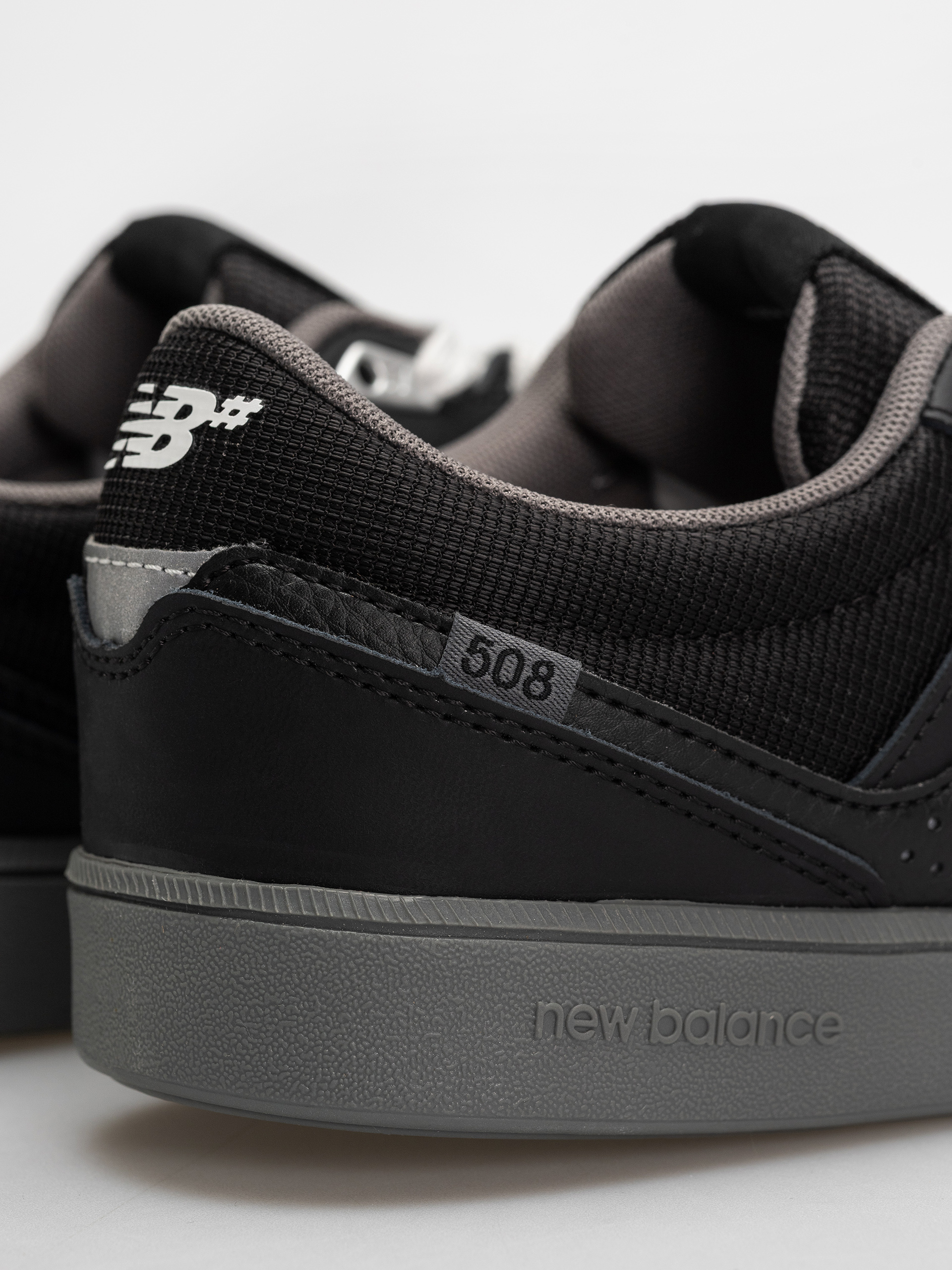 Buty New Balance 508 (black/white)