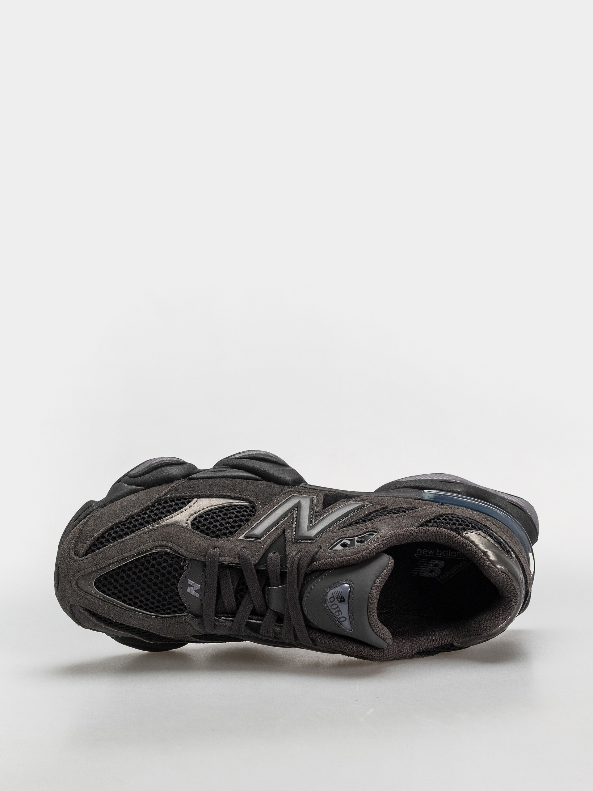 Buty New Balance 9060 (black/neptune grey)