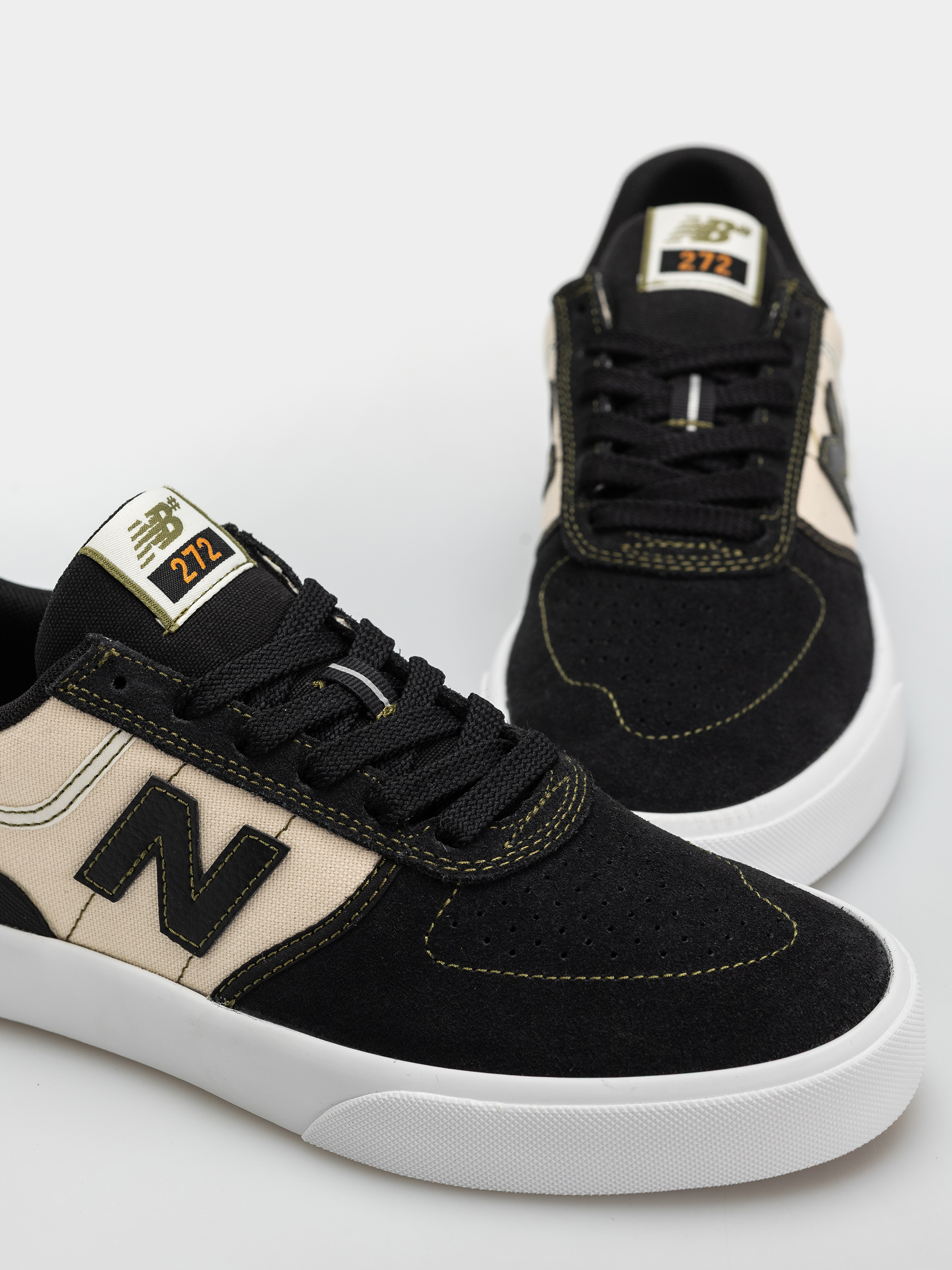Buty New Balance 272 (black/sea salt)