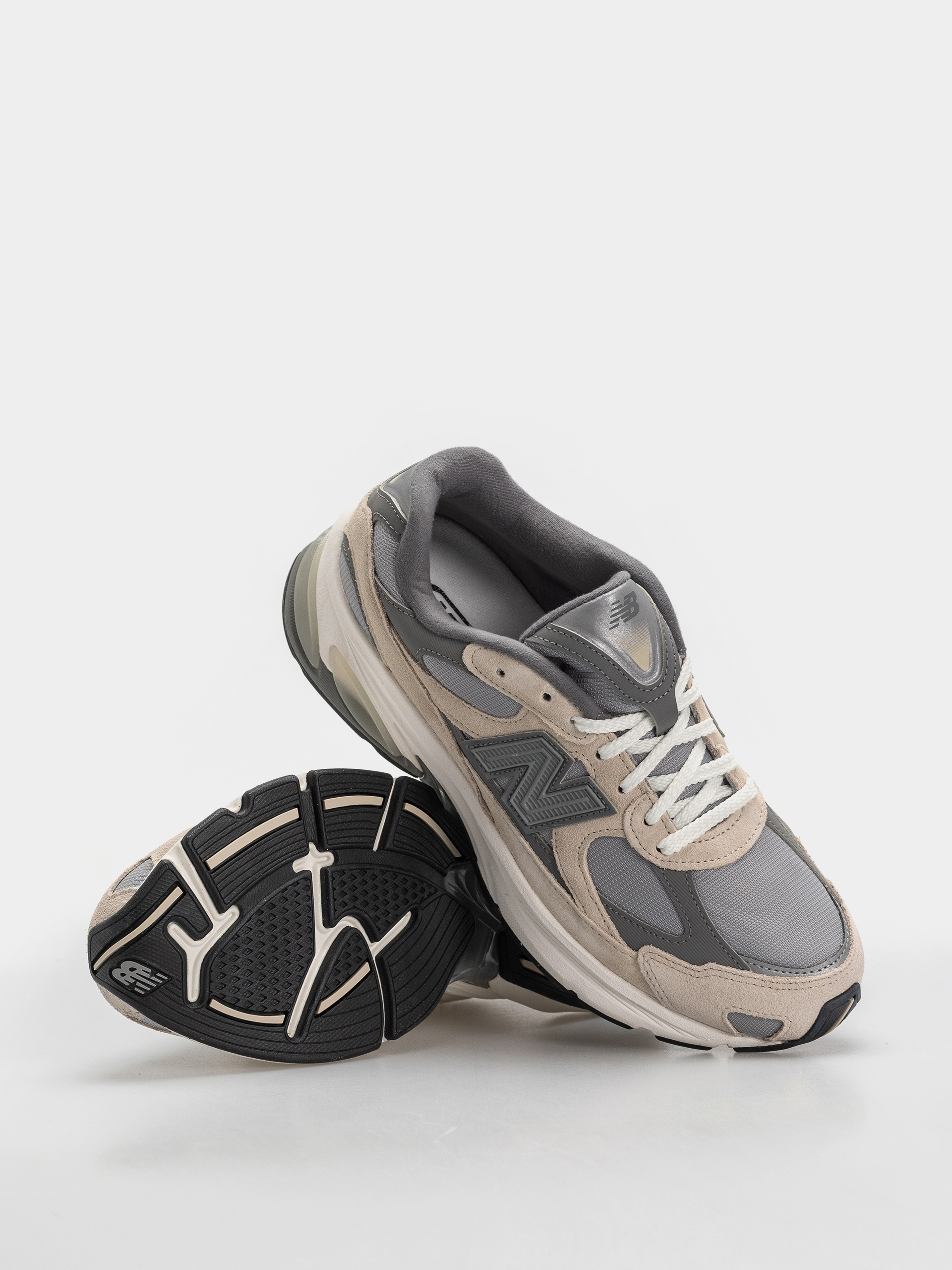 Buty New Balance 2010 (timberwolf/harbor grey)