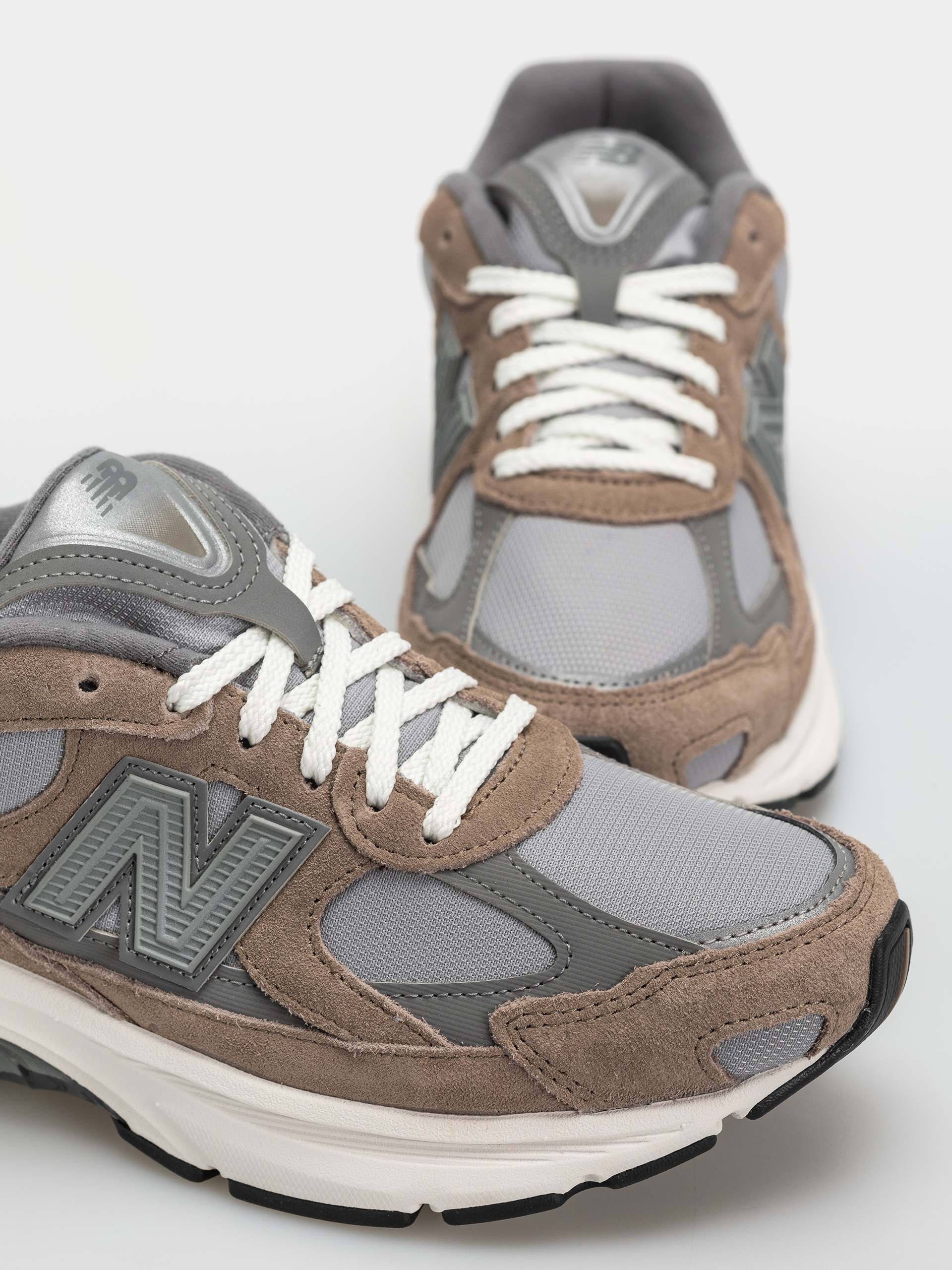 Buty New Balance 2010 (mushroom/harbor grey)