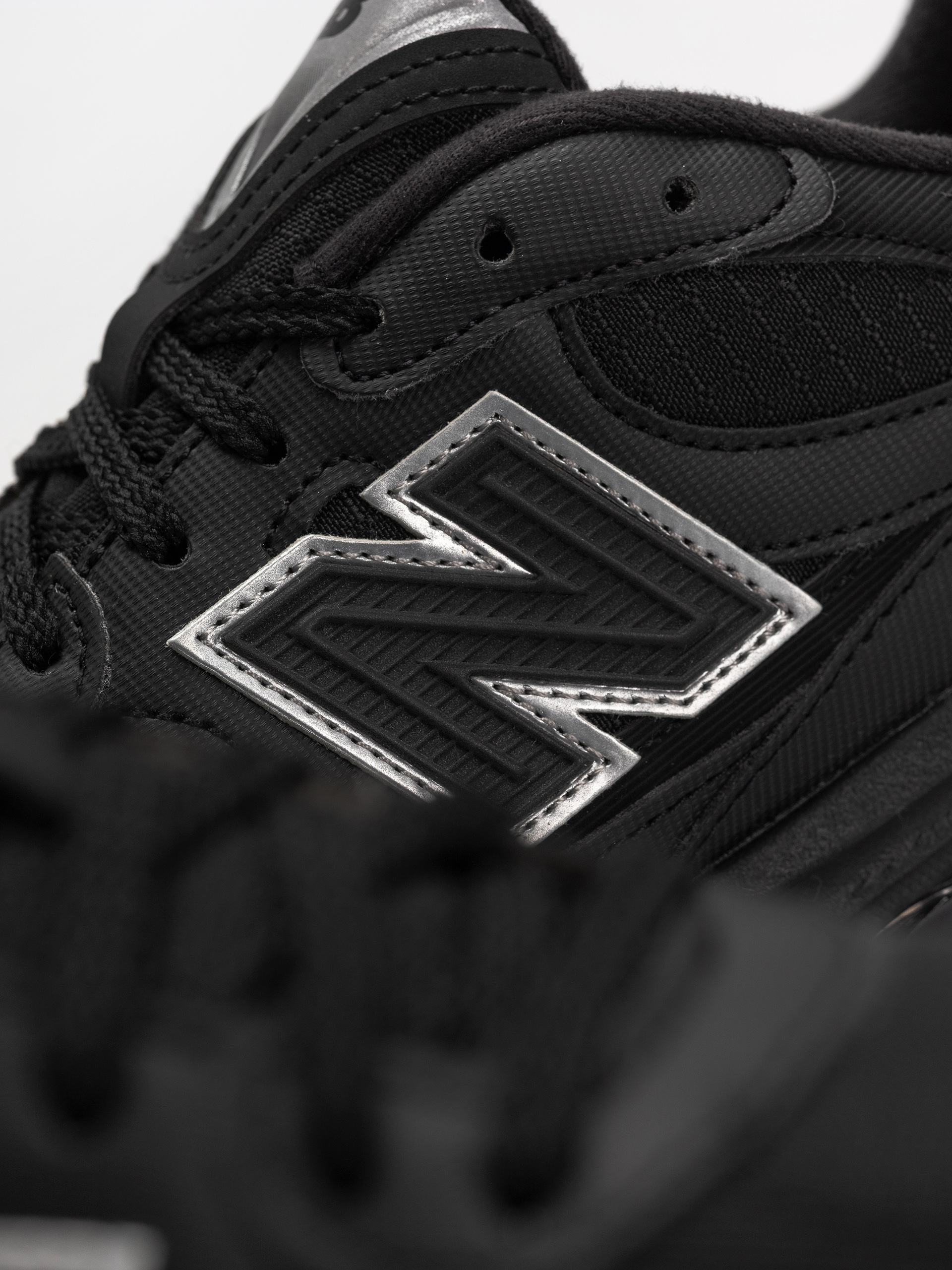 Buty New Balance 2010 (black/black)