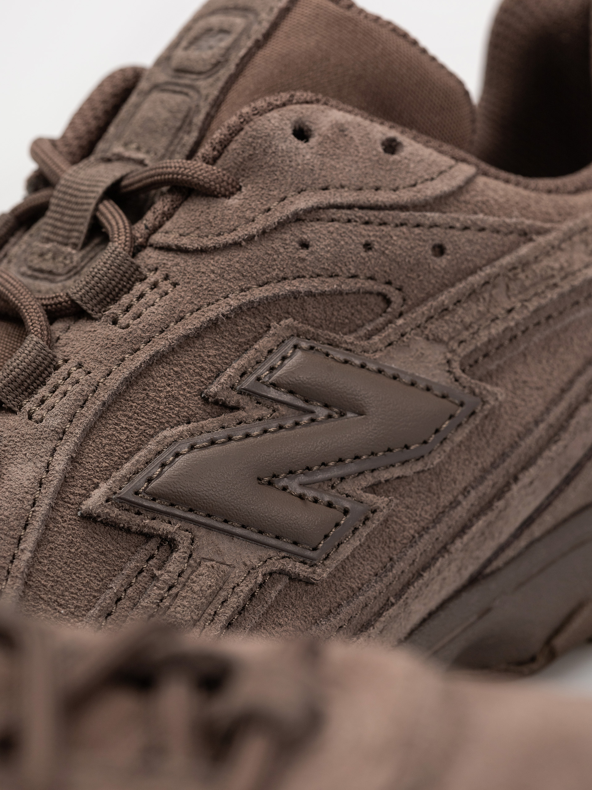 Buty New Balance 204L (cortado/cortado)