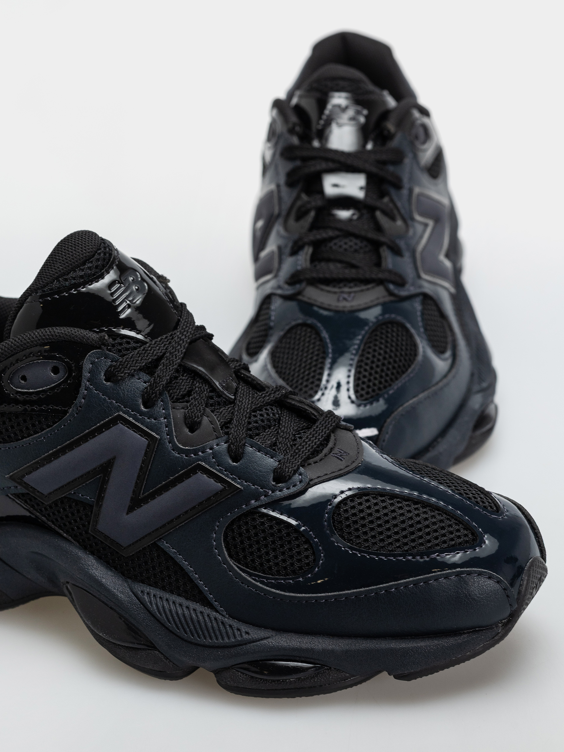 Buty New Balance 983 (black/dark night)