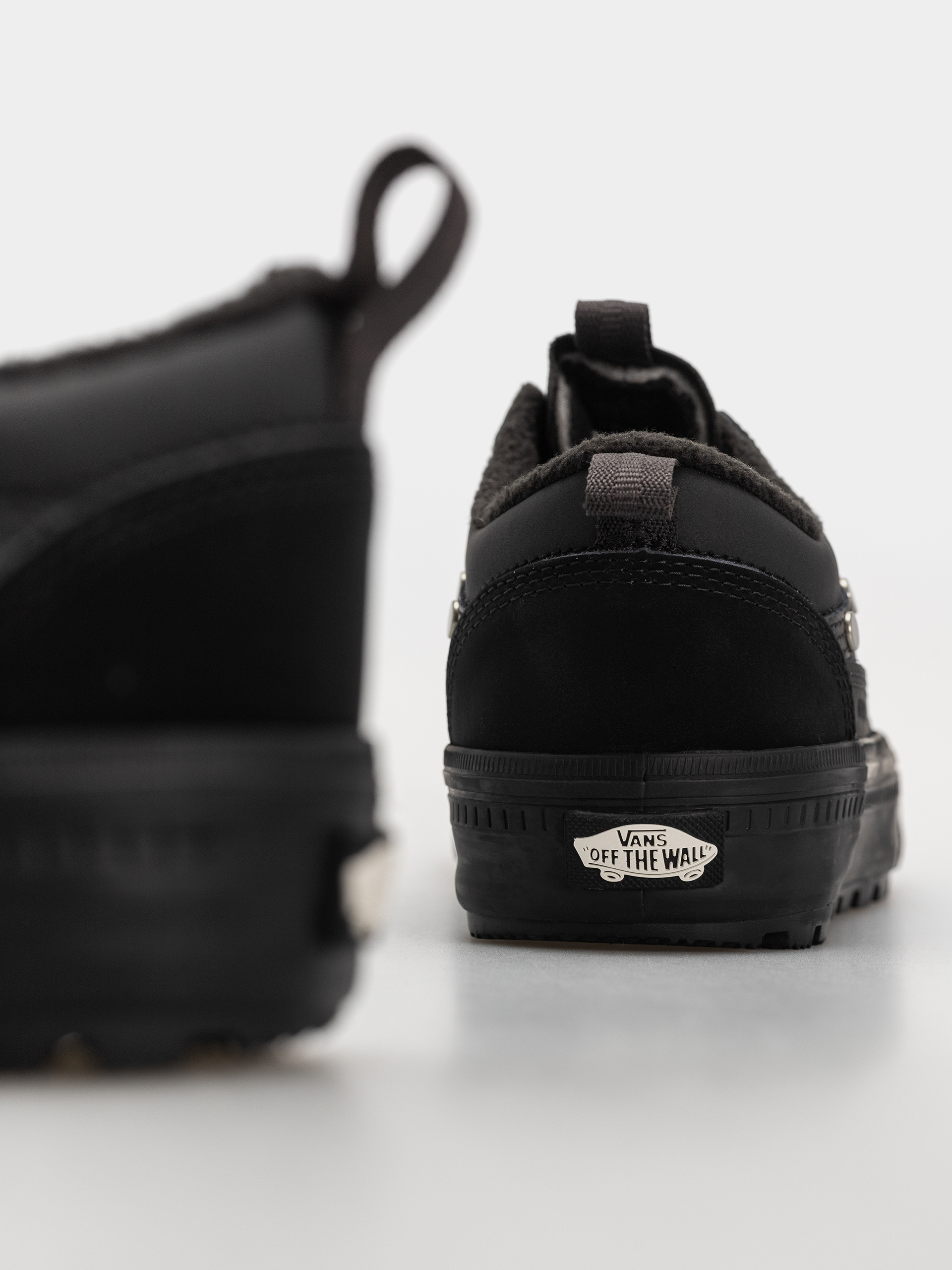 Buty Vans Old Skool Waterproof Insulated Mte (black)