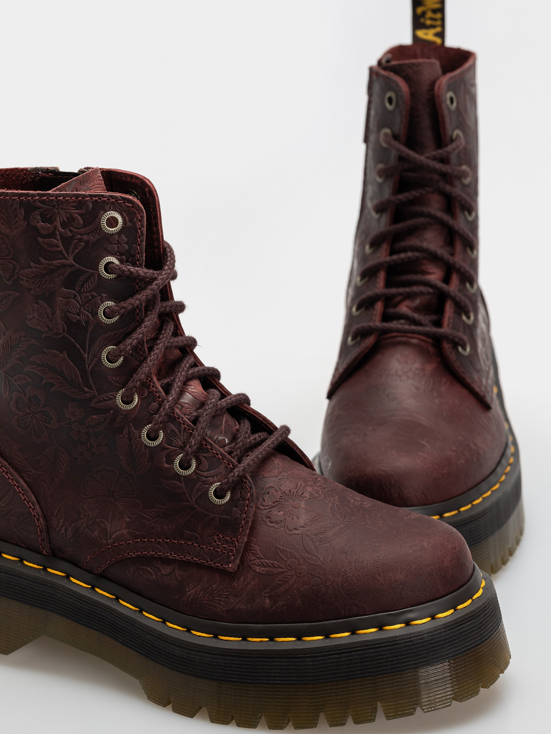 Buty Dr. Martens Jadon Emboss Floral Wmn (cherry red)