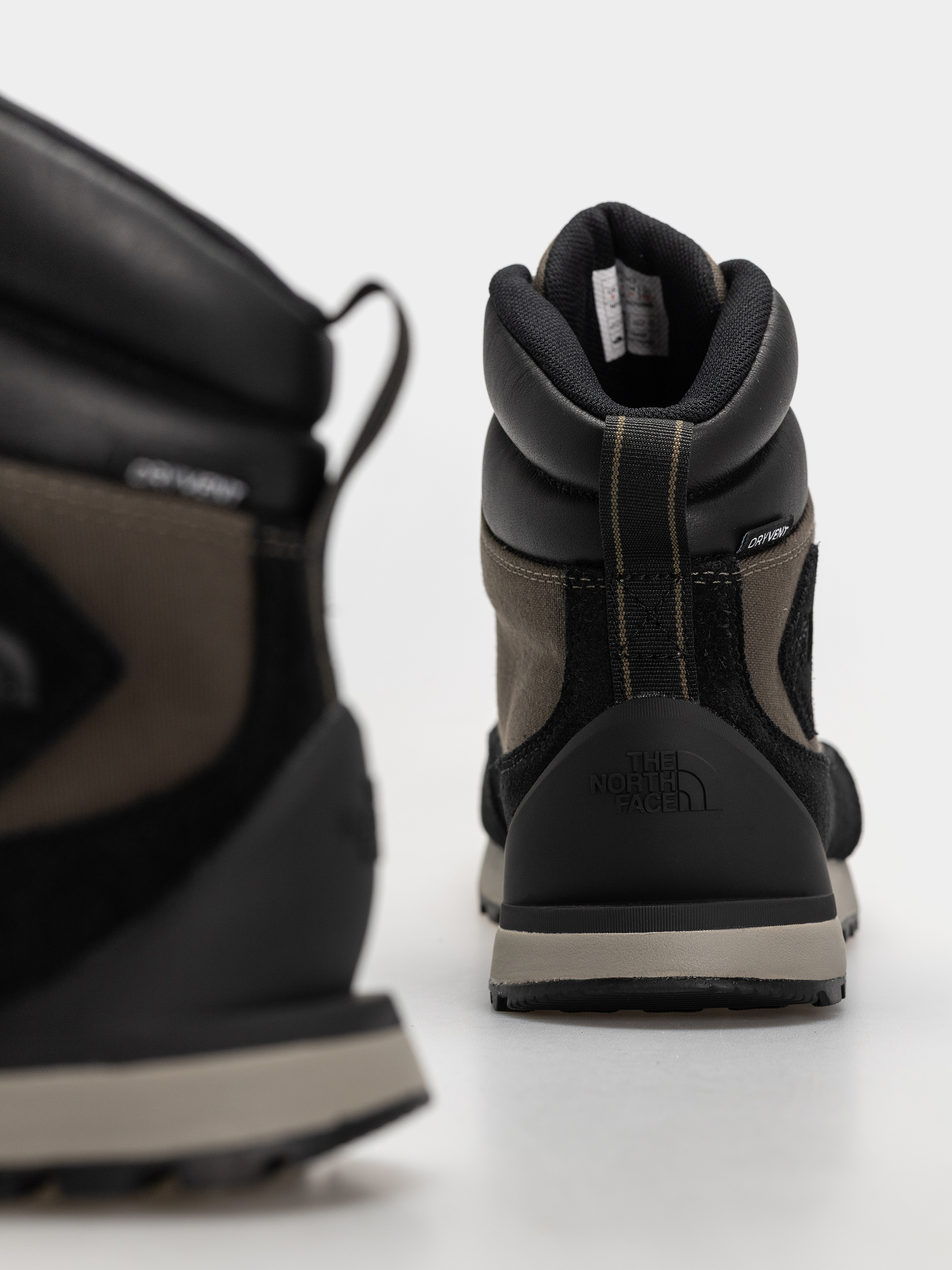 Buty The North Face Back To Berkeley Iv Textile Wp (new taupe green/tnf black)