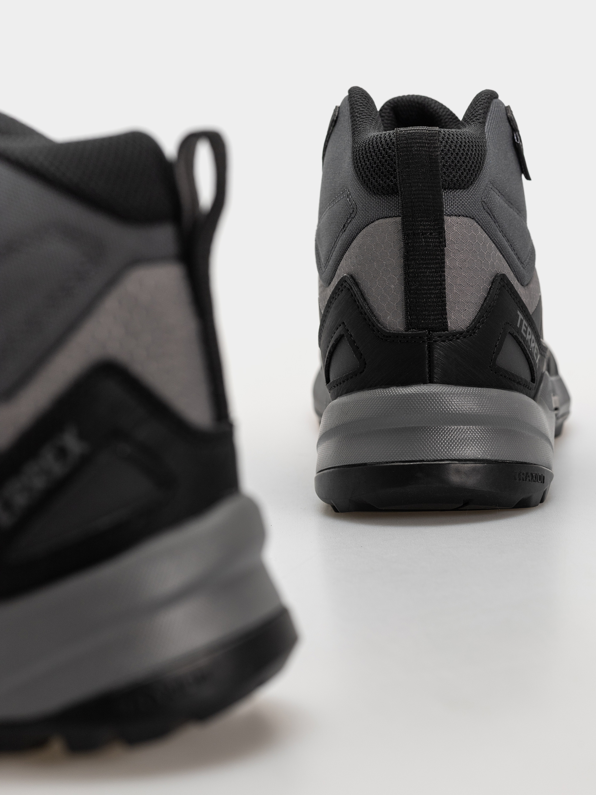 Buty adidas Terrex Eastrail 3 M (grefou/cblack/carbon)