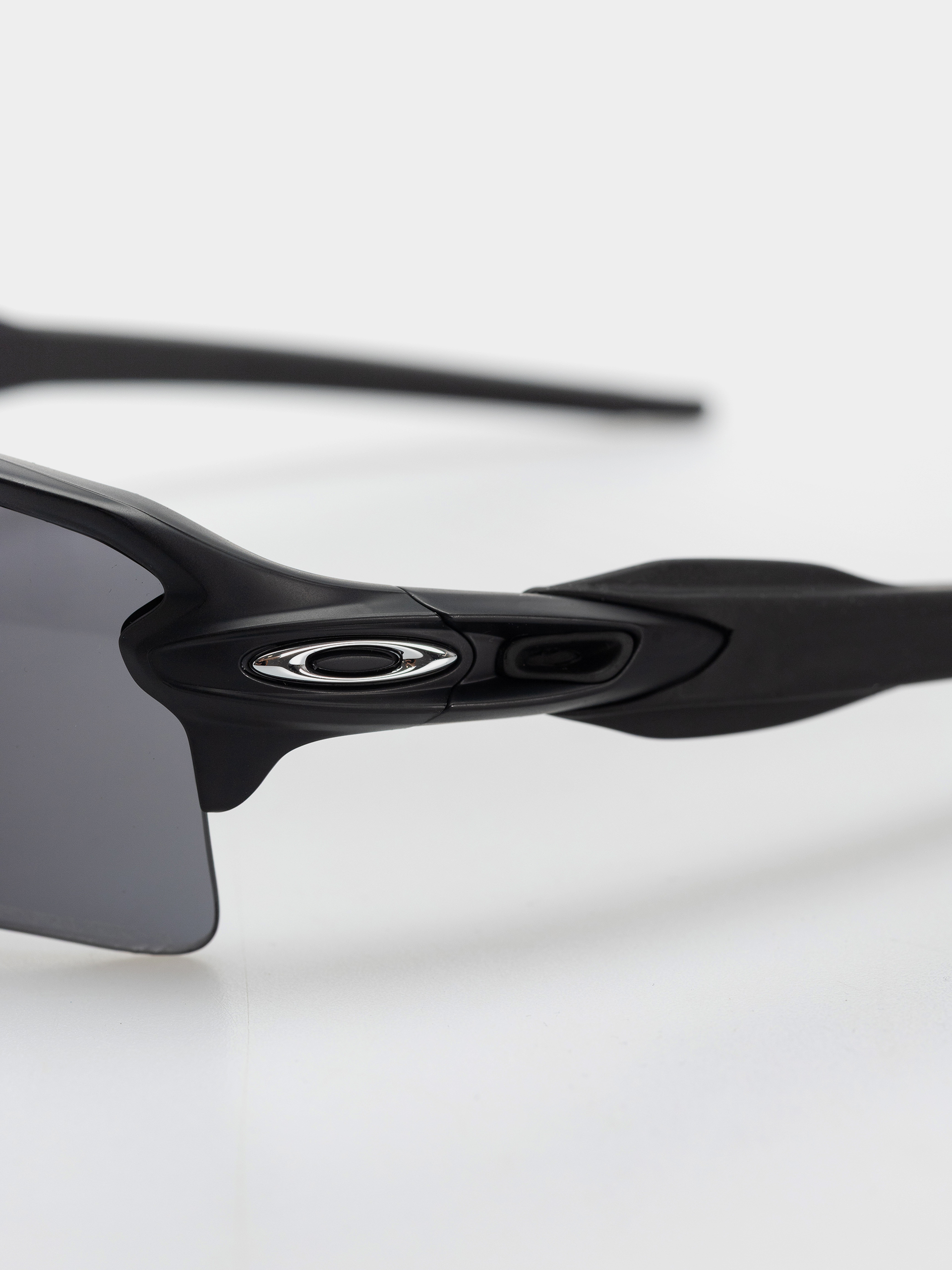 Okulary przeciwsłoneczne Oakley Flak 2.0 XL (matte black/prizm grey)