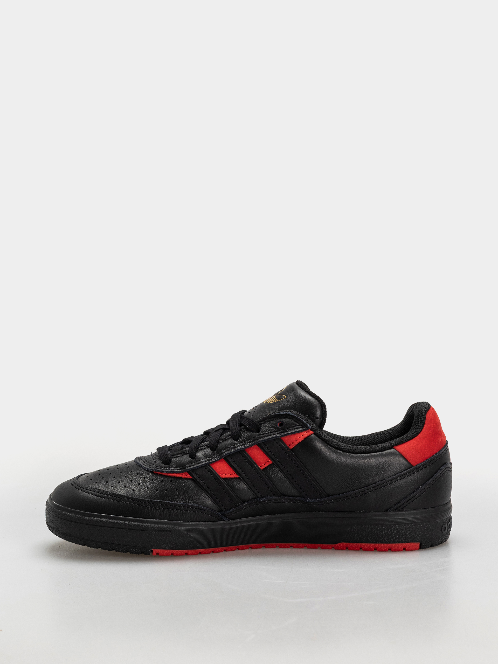 Buty adidas Tyshawn II (cblack/cblack/betsca)