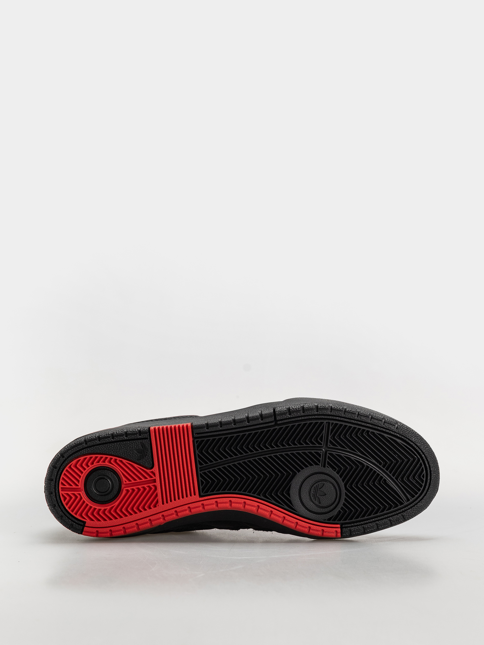 Buty adidas Tyshawn II (cblack/cblack/betsca)