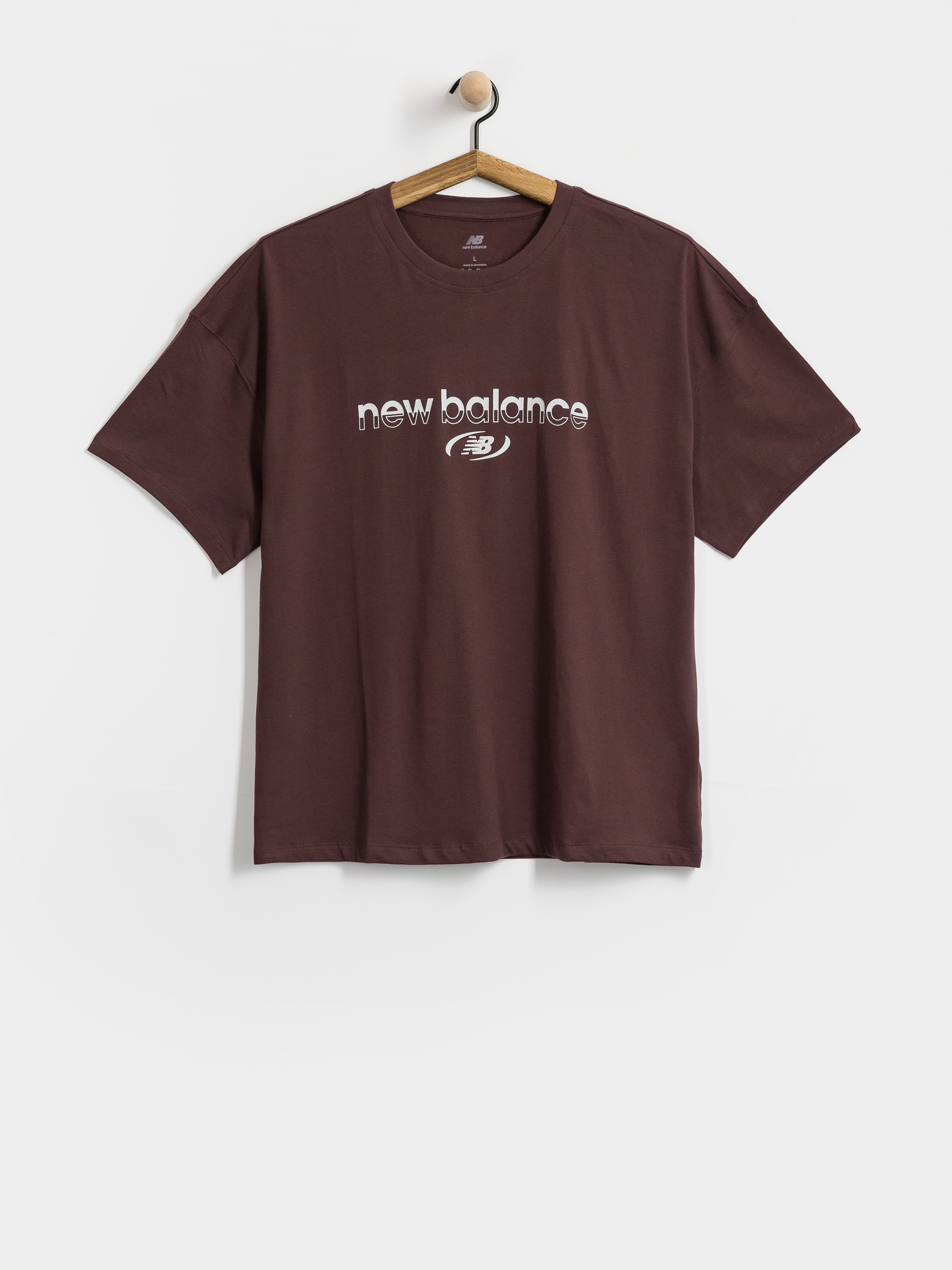 T-shirt New Balance Trackside (cherry leather)