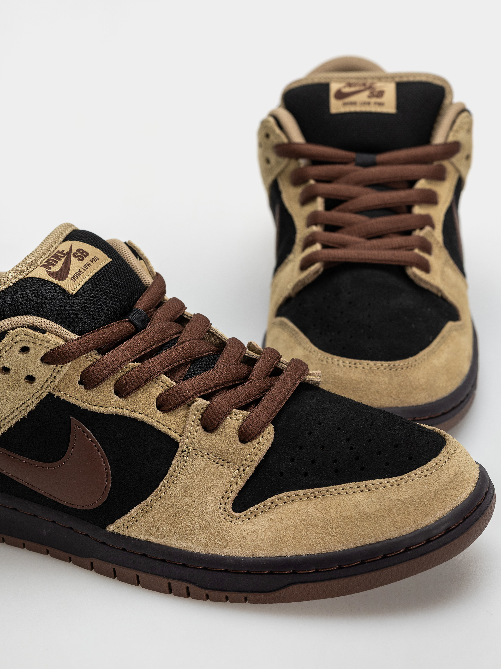 Buty Nike SB Dunk Low Pro (filbert/lt chocolate black burgundy ash)