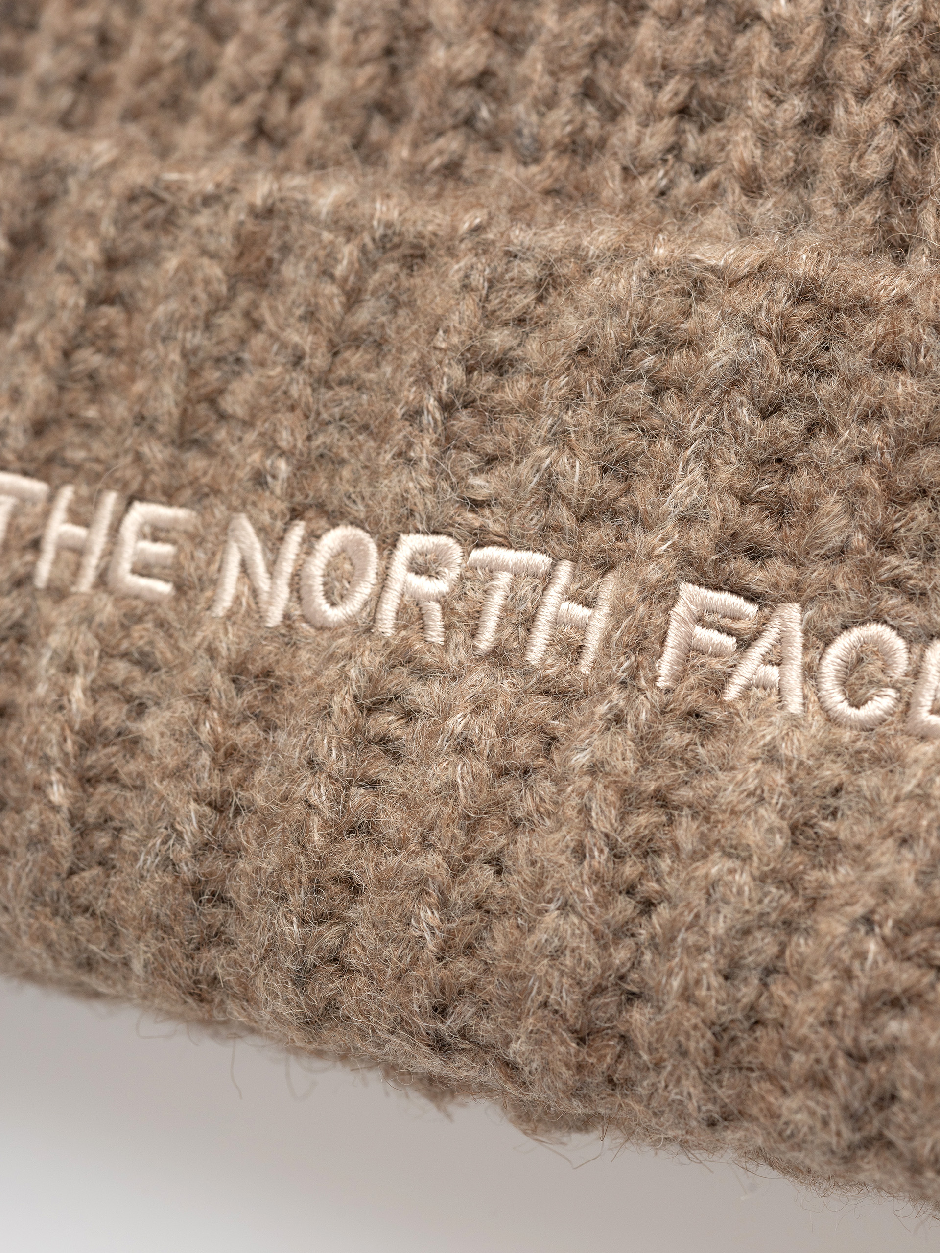 Czapka zimowa The North Face Fohair Cabin (garnet)