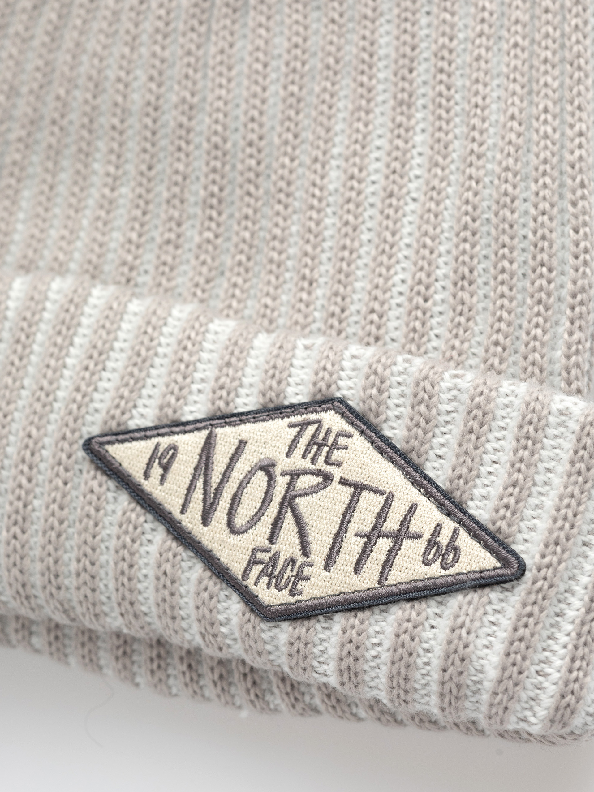 Czapka zimowa The North Face Salty Lined Se (stone slab/tnf 66 patch)