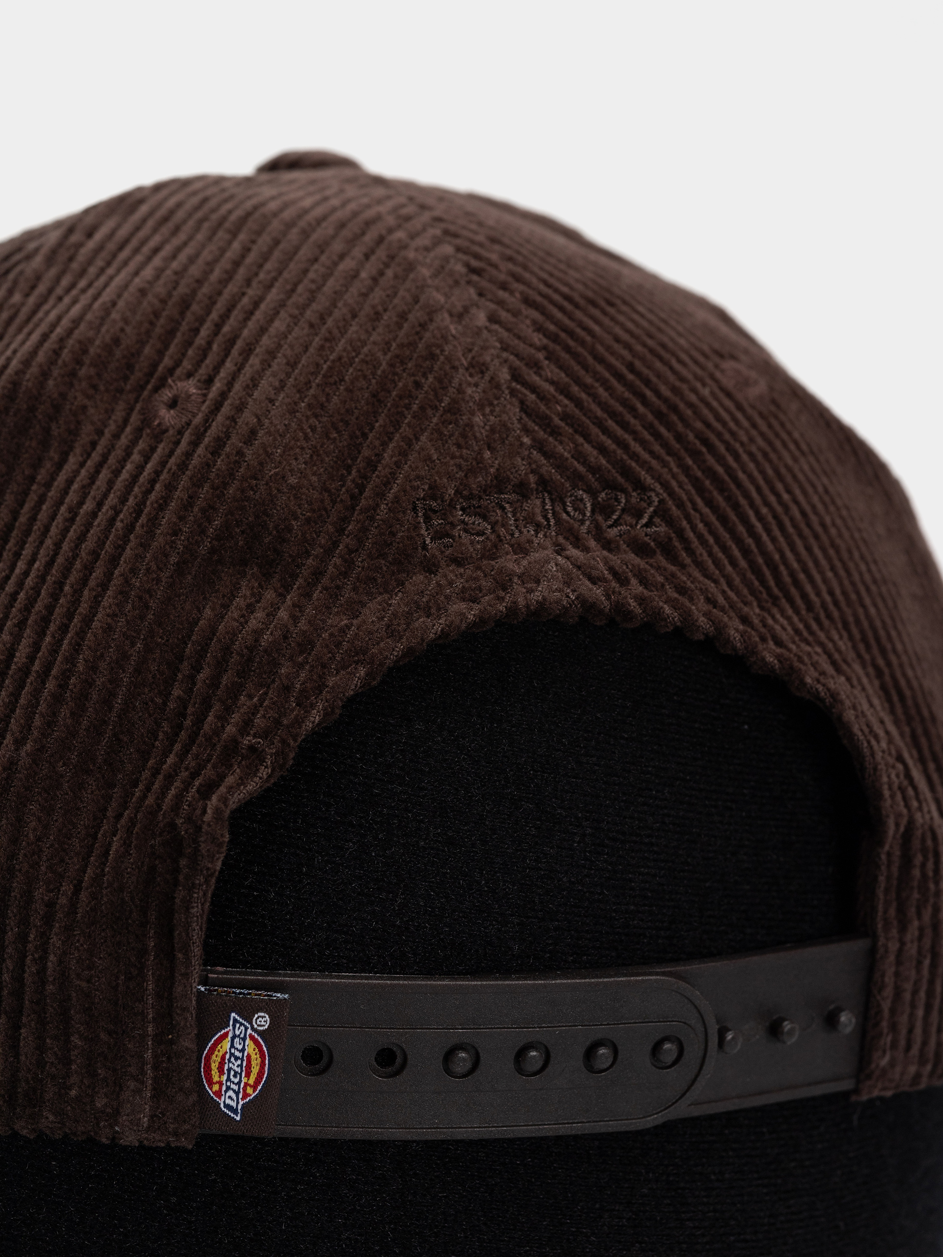 Czapka z daszkiem Dickies Hardwick Corduroy (chocolate brown)