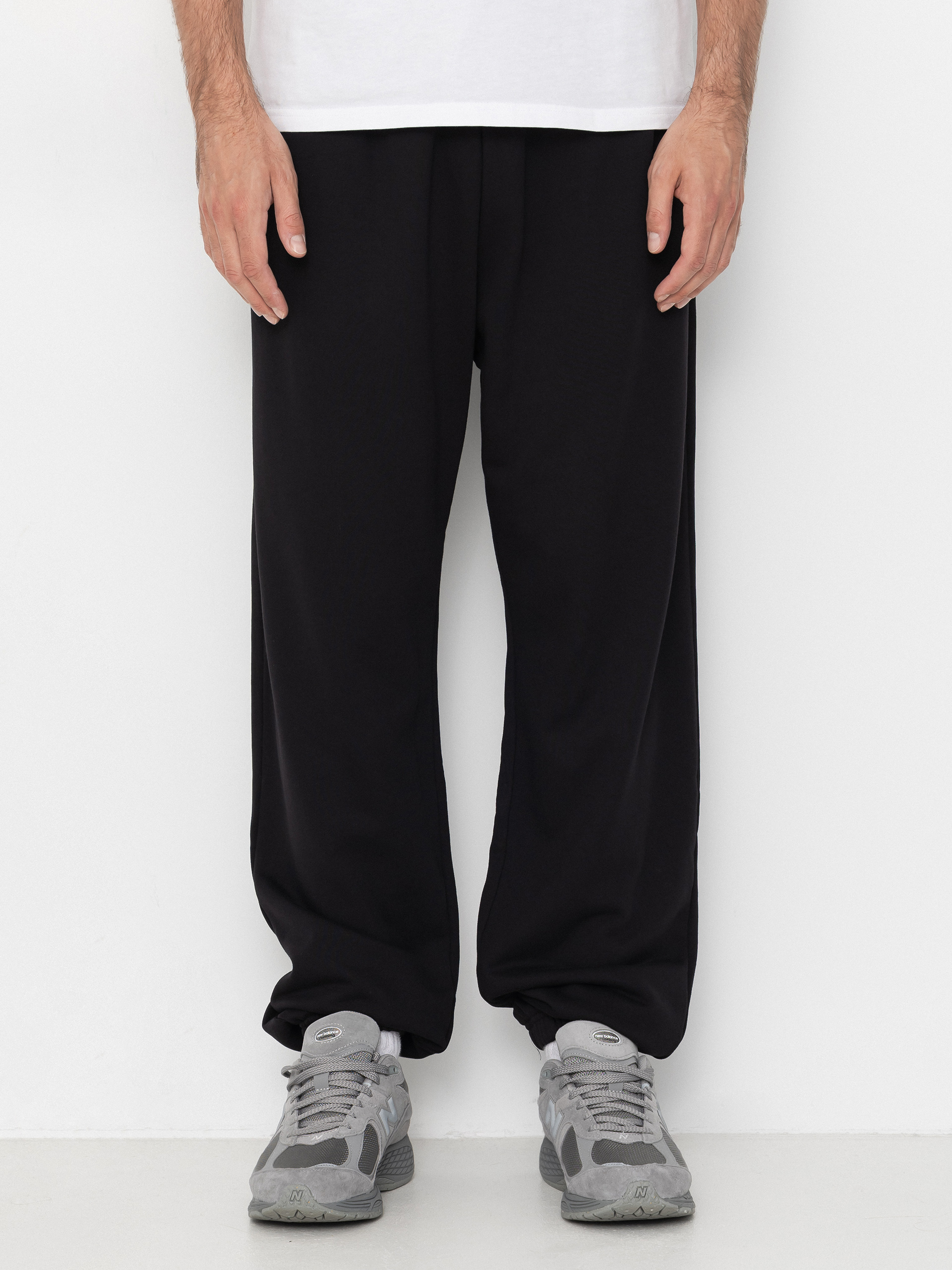 Spodnie The North Face Essential Terry Simple Dome Relaxed (tnf black)