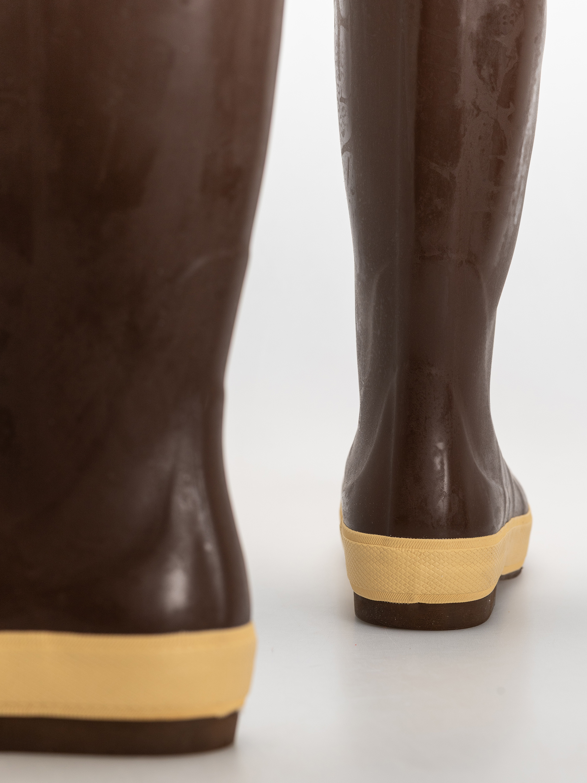 Buty Xtratuf Salmon Sisters 15 Legacy Boot Wmn (chocolate octopus)
