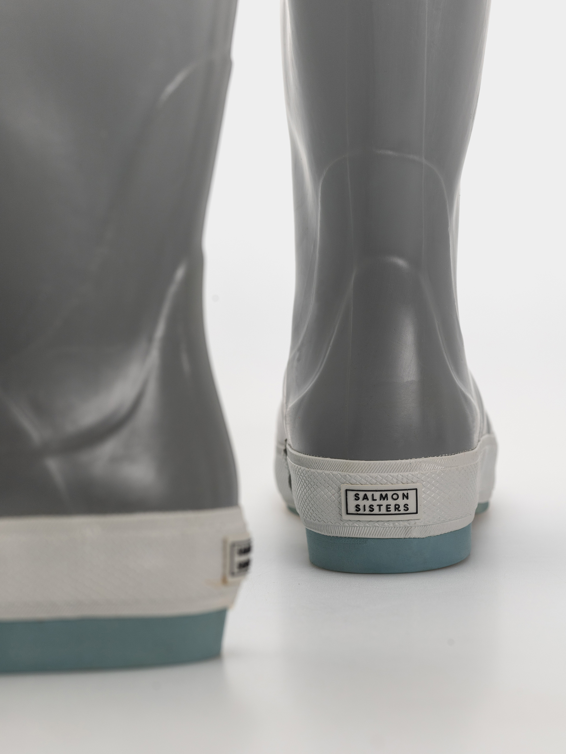Buty Xtratuf Salmon Sisters 15 Legacy Boot Wmn (grey sand dollar)