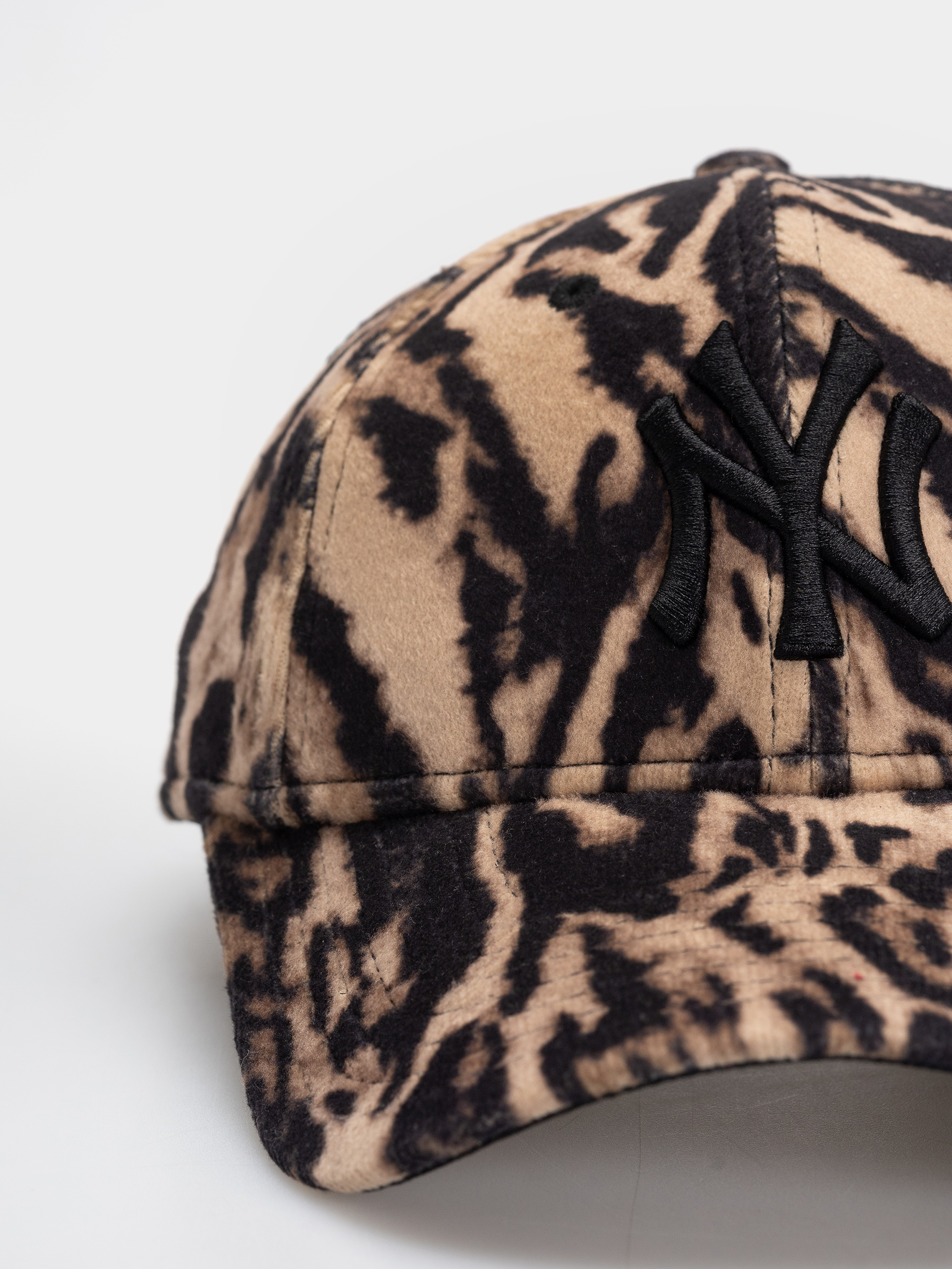Czapka z daszkiem New Era Ocelot Print 9Forty New York Yankees Wmn (ocelot print)