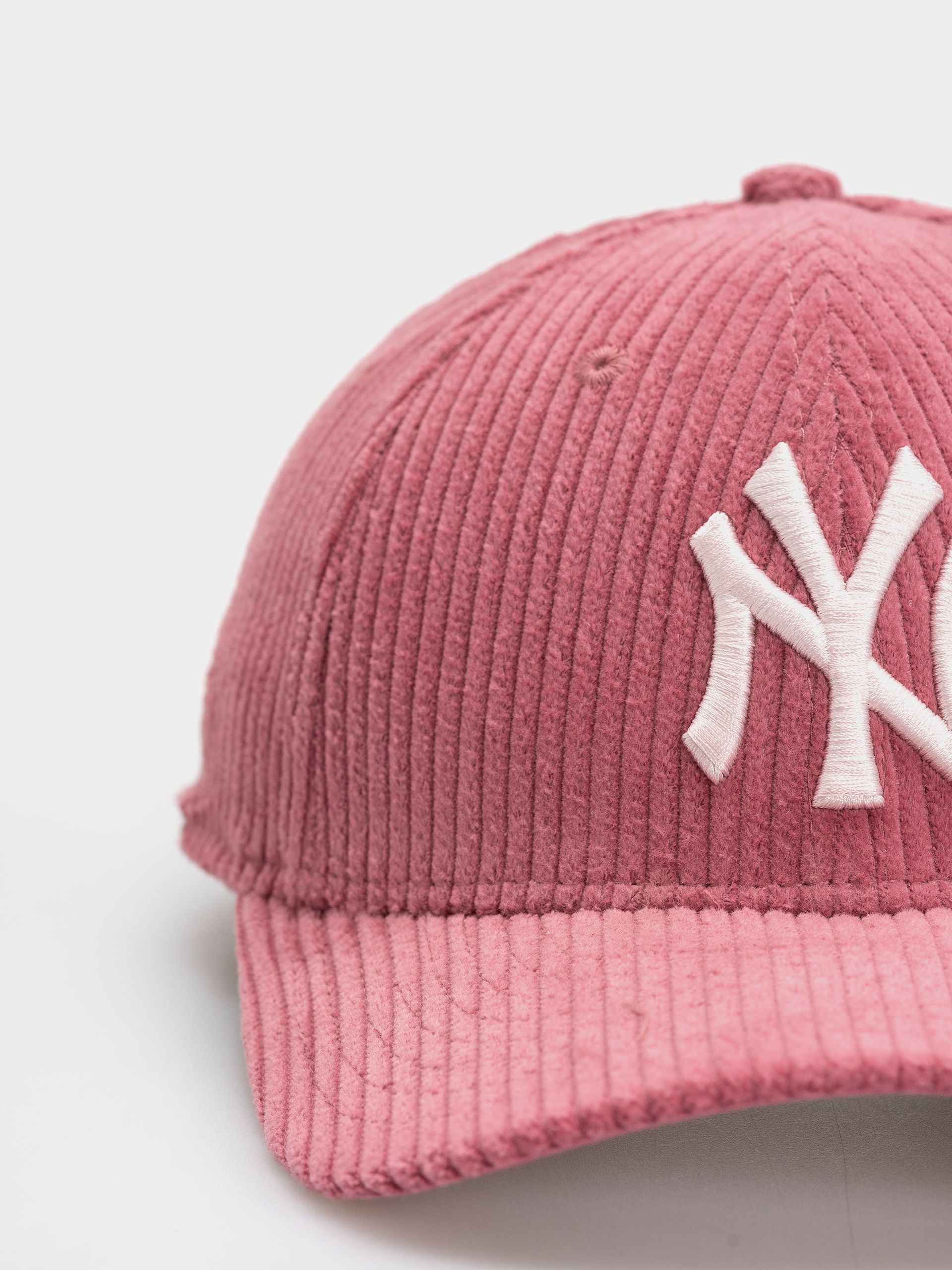 Czapka z daszkiem New Era Chunky Cord 9Forty Mc New York Yankees Wmn (pink)