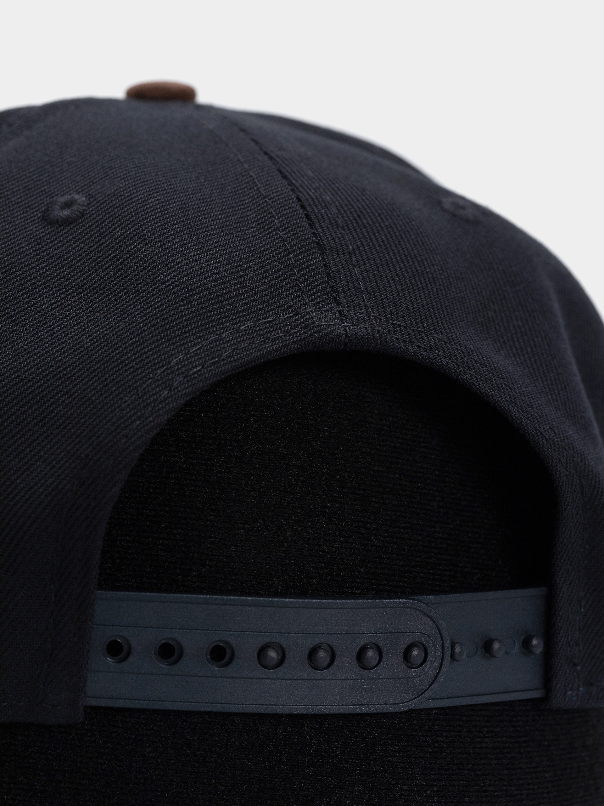 Czapka z daszkiem New Era Suede Visor Eframe Tigers (brlack/brown)