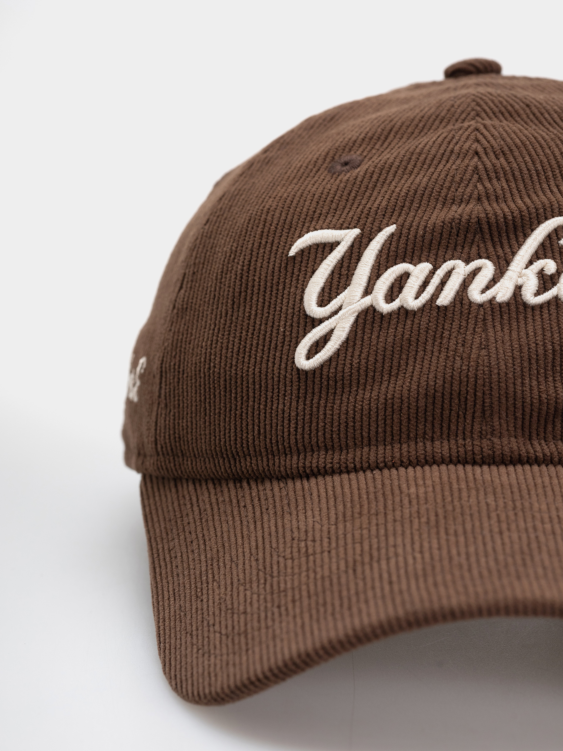 Czapka z daszkiem New Era Cord Script 9Twenty New York Yankees Wmn (brown)