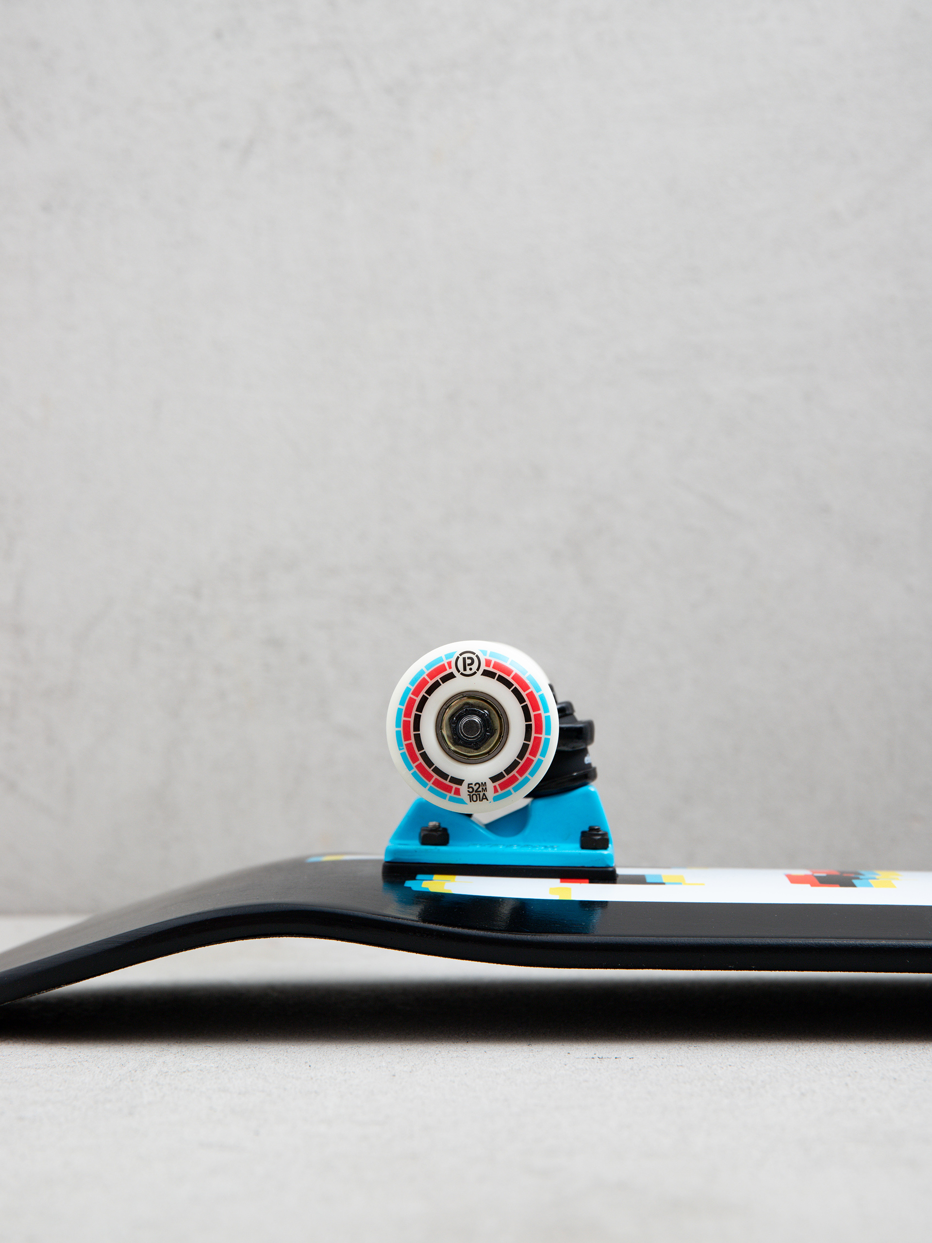 Deskorolka Cartel Skateboards Glitch (black)