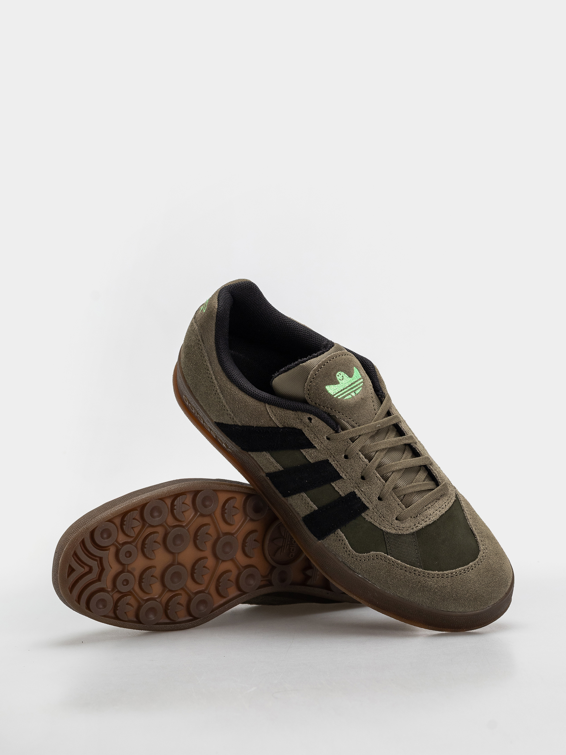 Buty adidas Aloha Super (olistr/cblack/gum5)