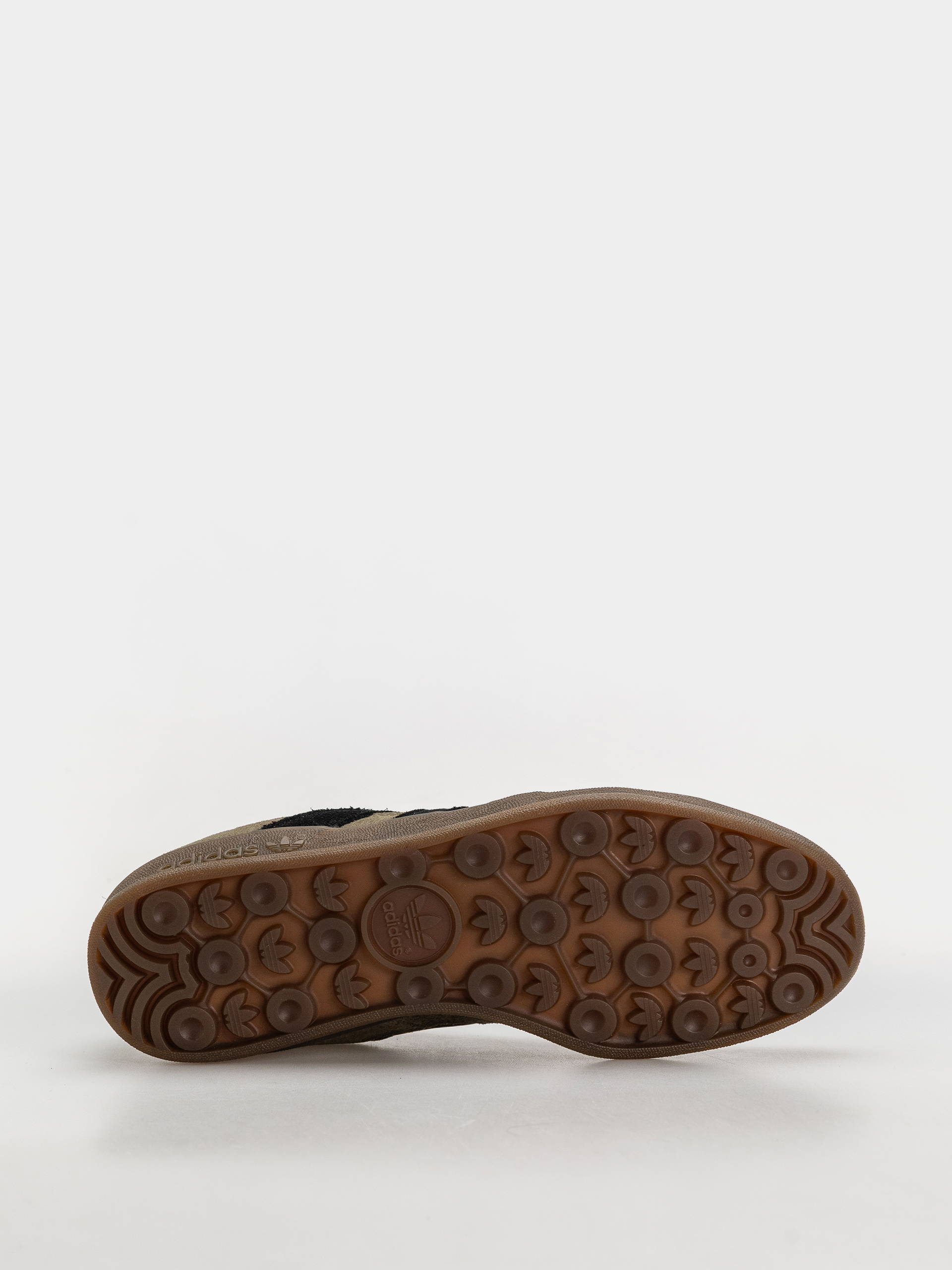 Buty adidas Aloha Super (olistr/cblack/gum5)