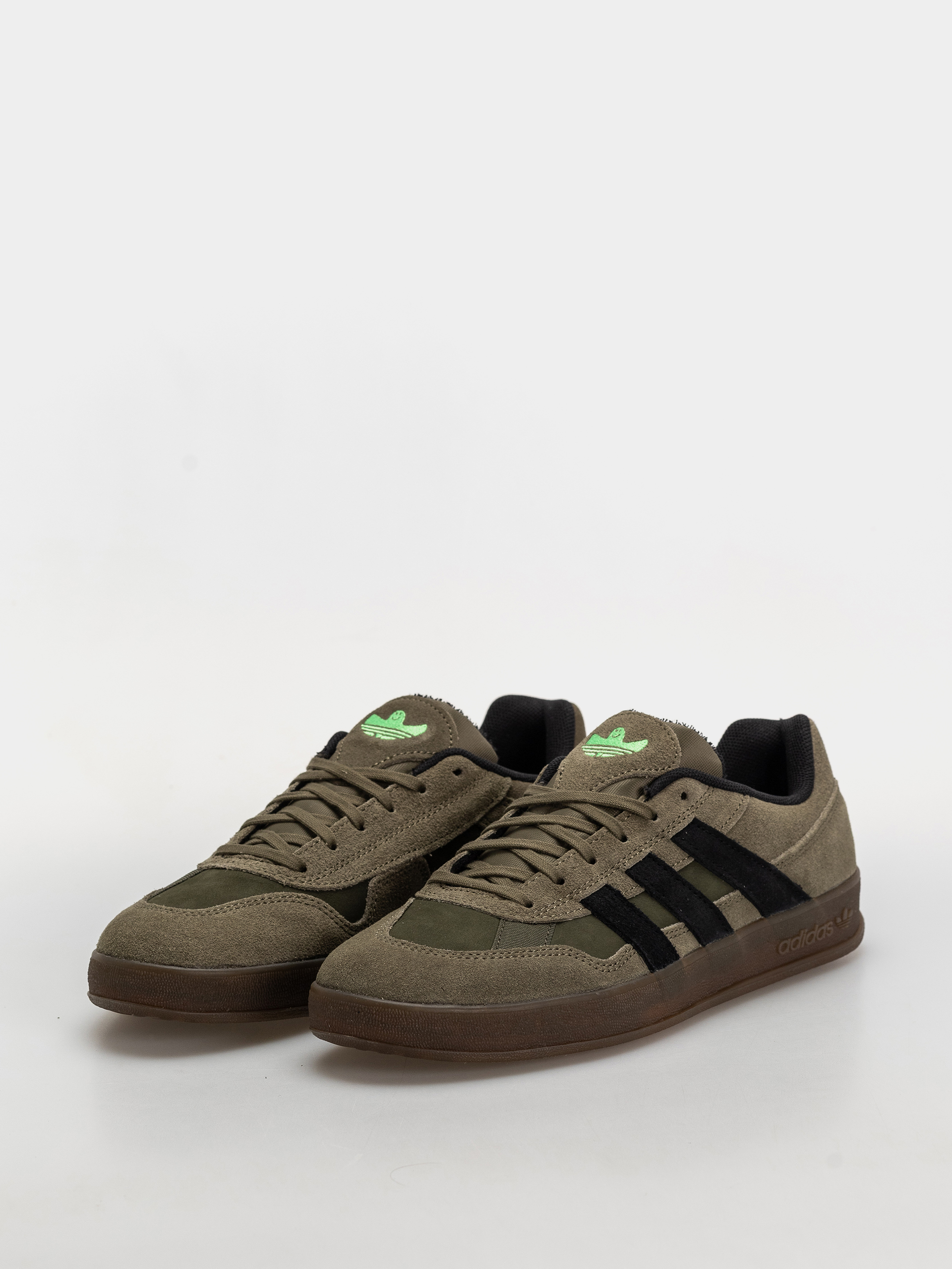 Buty adidas Aloha Super (olistr/cblack/gum5)