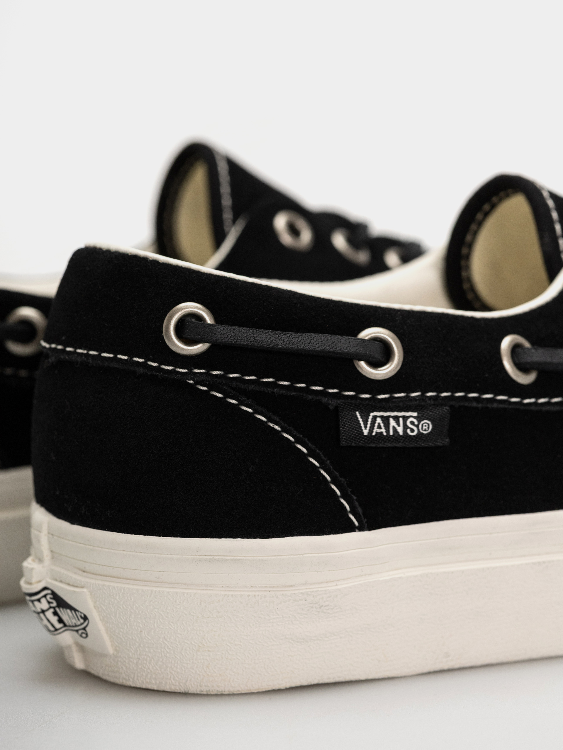 Buty Vans Authentic Boat (black)
