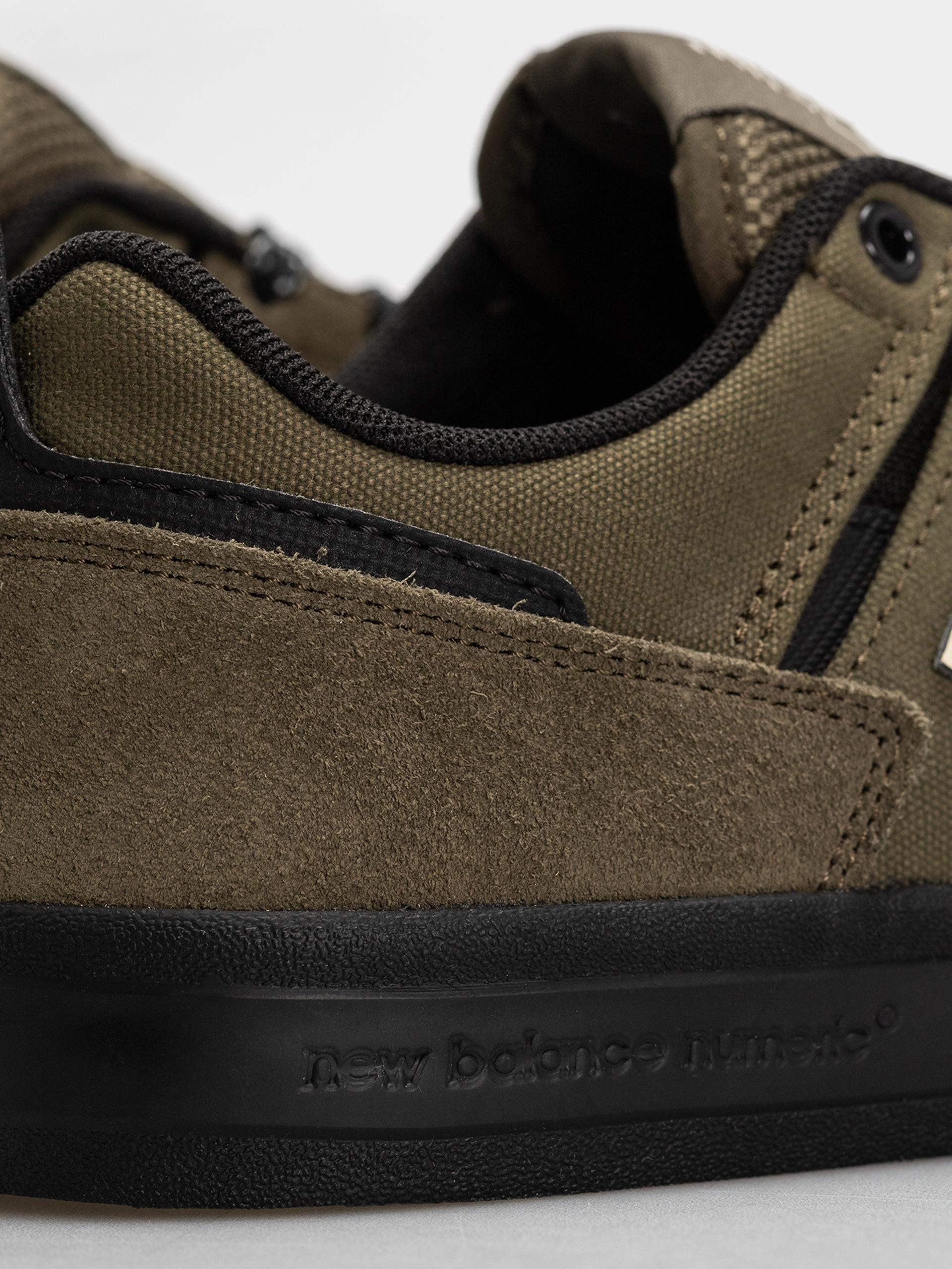 Buty New Balance 306 (dark moss/black)