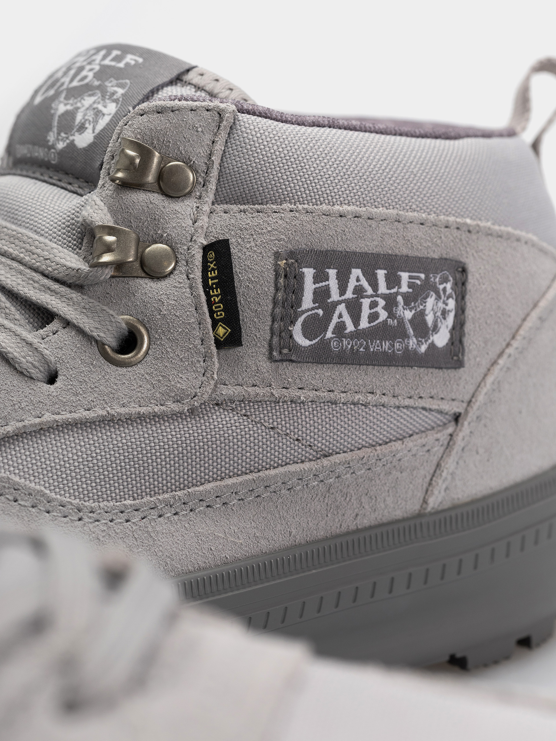 Buty Vans Half Cab Gore Tex Insulated Mte (light grey)