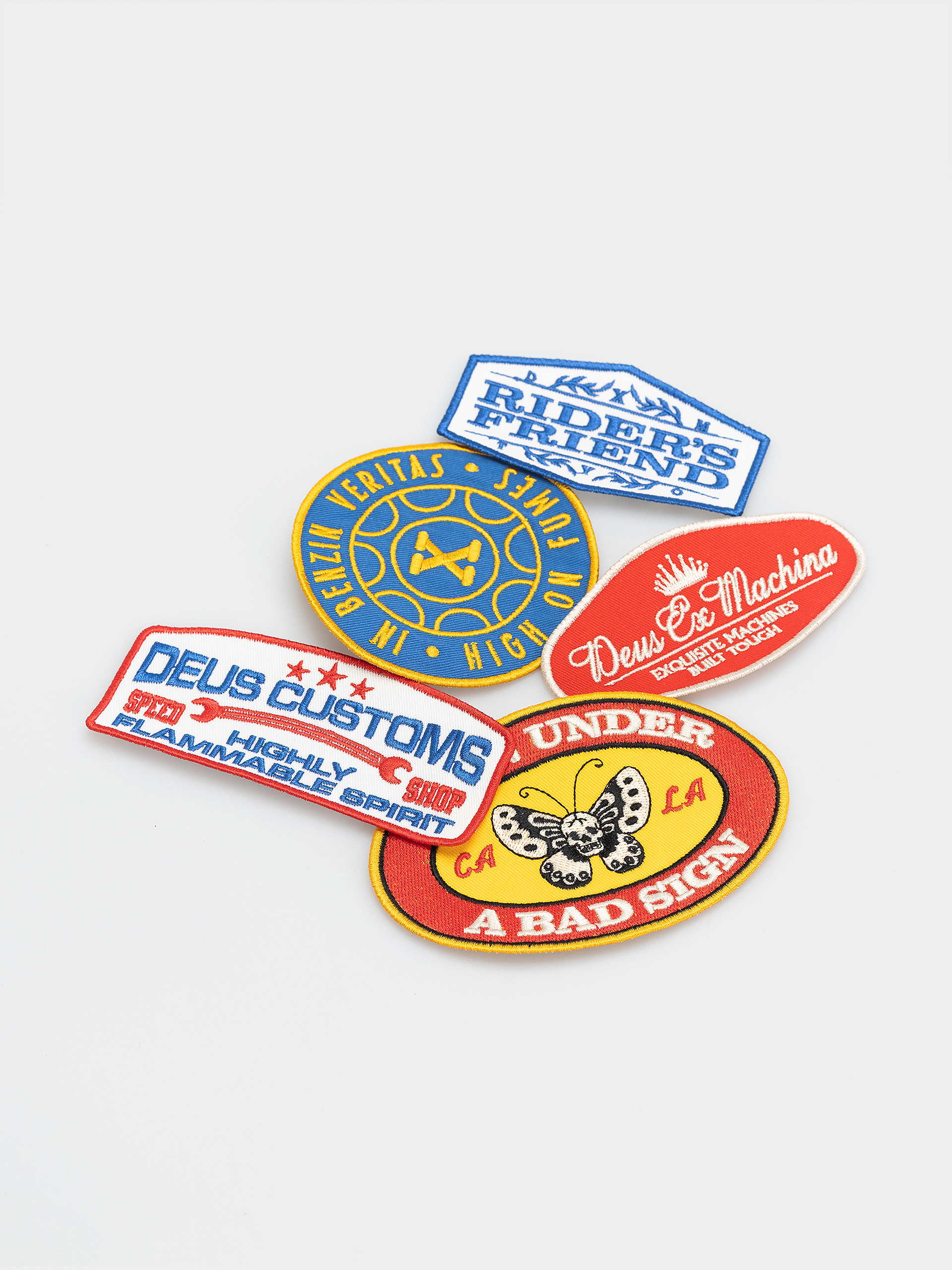 Zestaw naszywek Deus Ex Machina Machina Patch Set