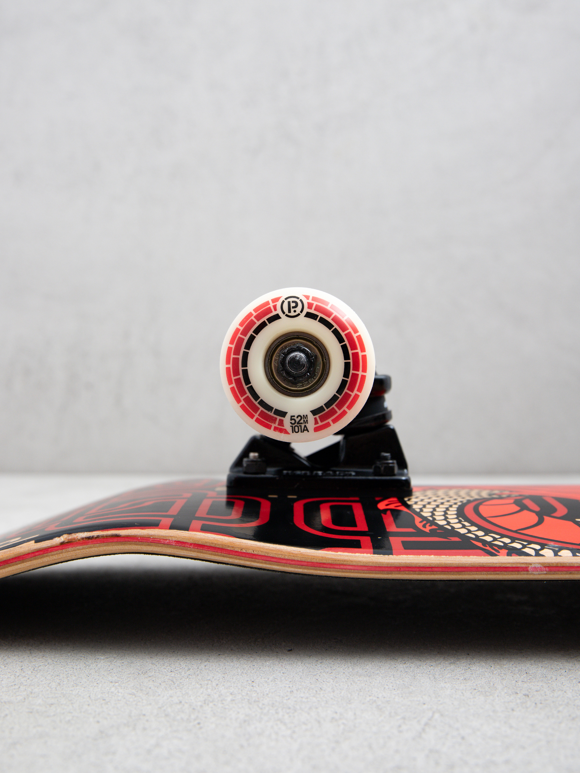 Deskorolka Cartel Skateboards Draak (red)