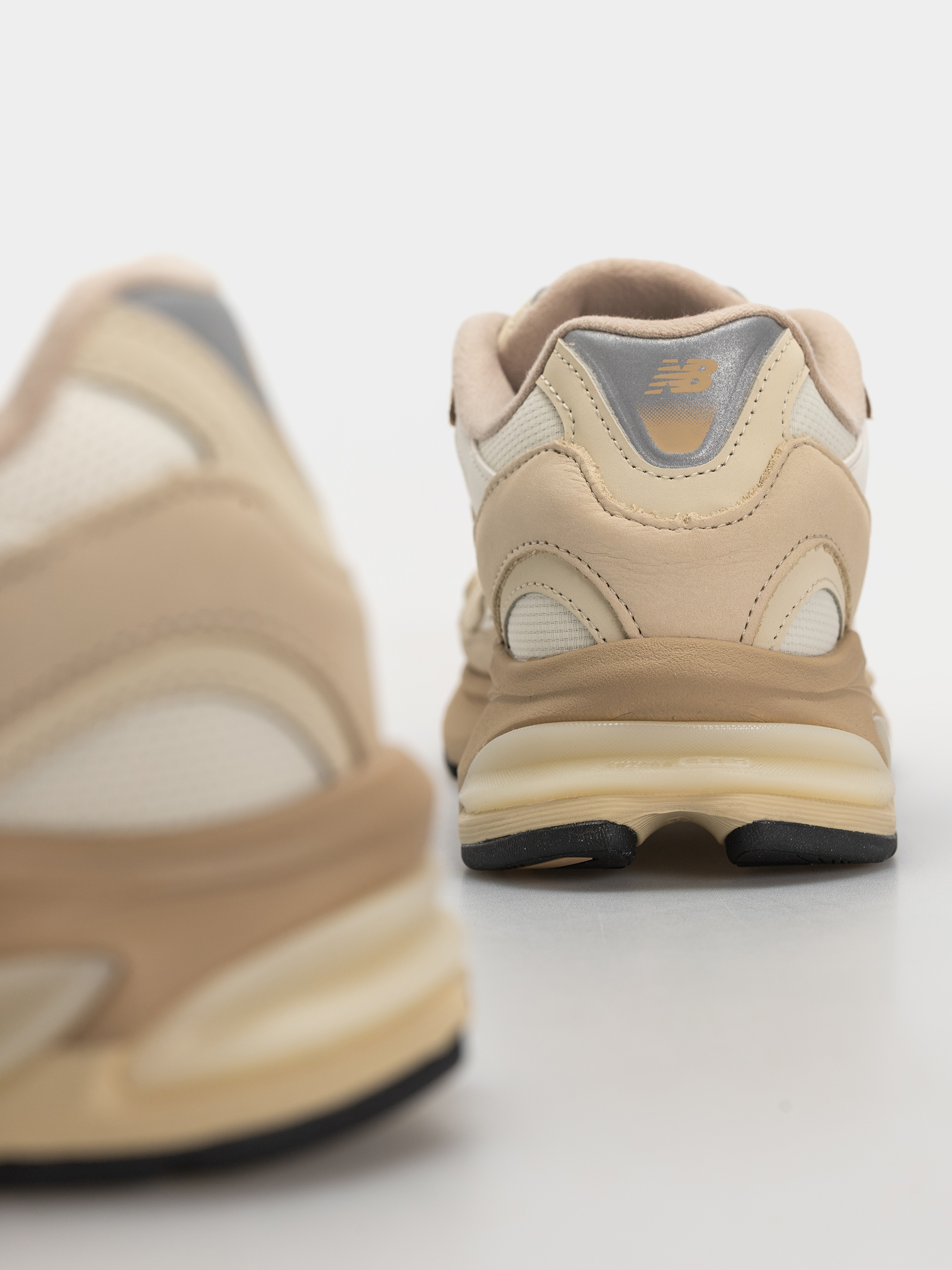 Buty New Balance 2010 (sandstone/bone)