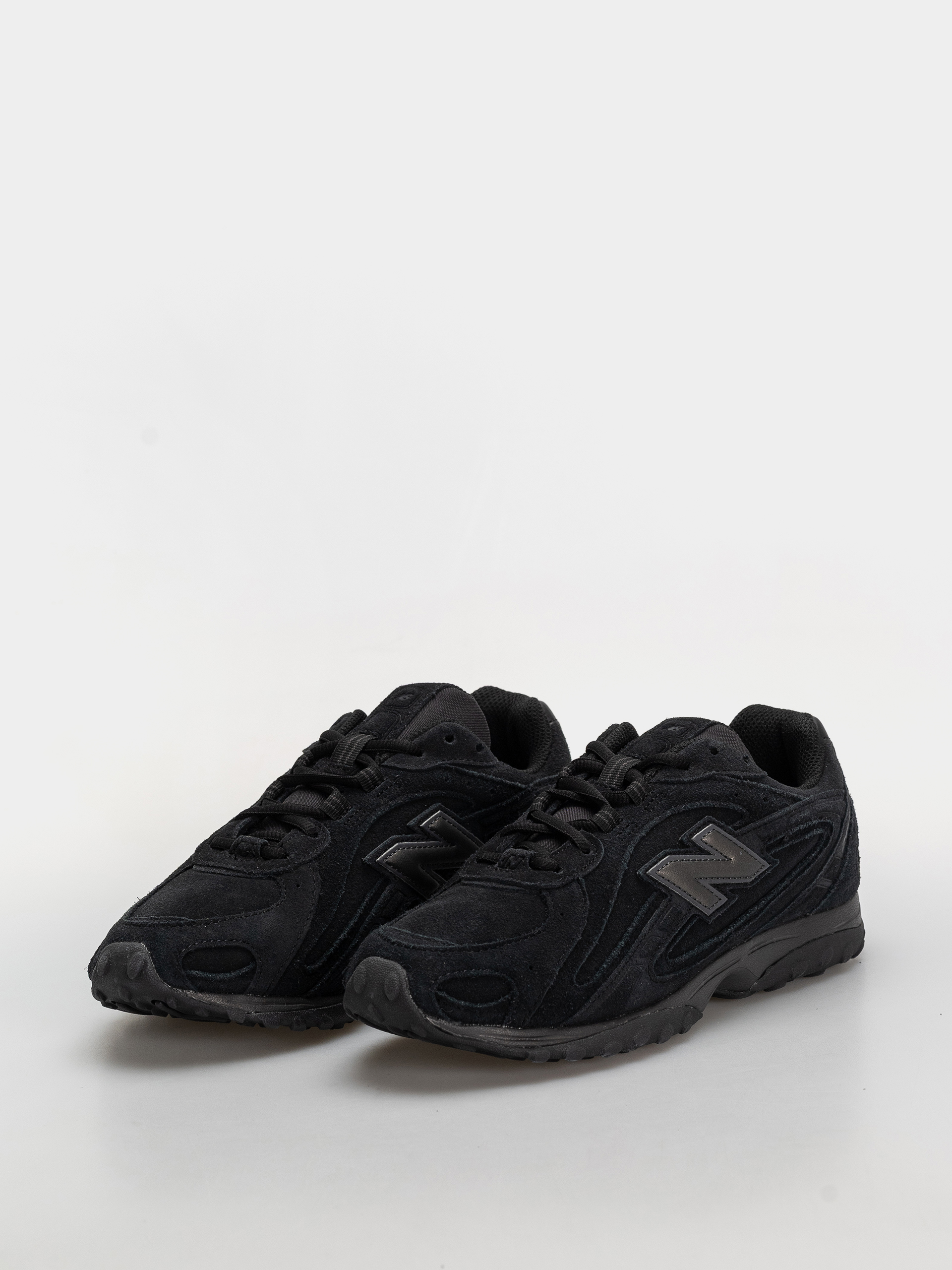 Buty New Balance 204L (black/black cement)