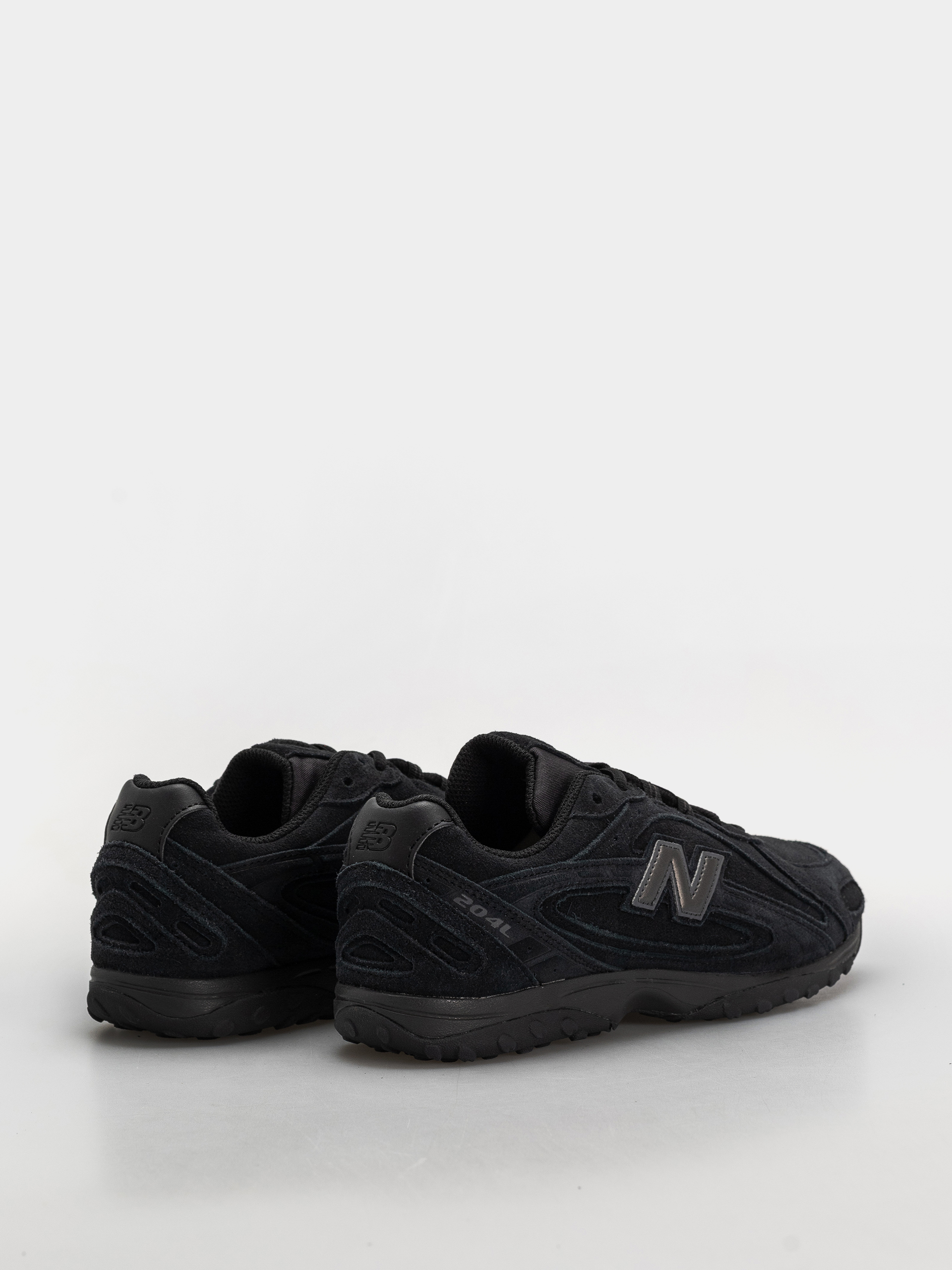 Buty New Balance 204L (black/black cement)