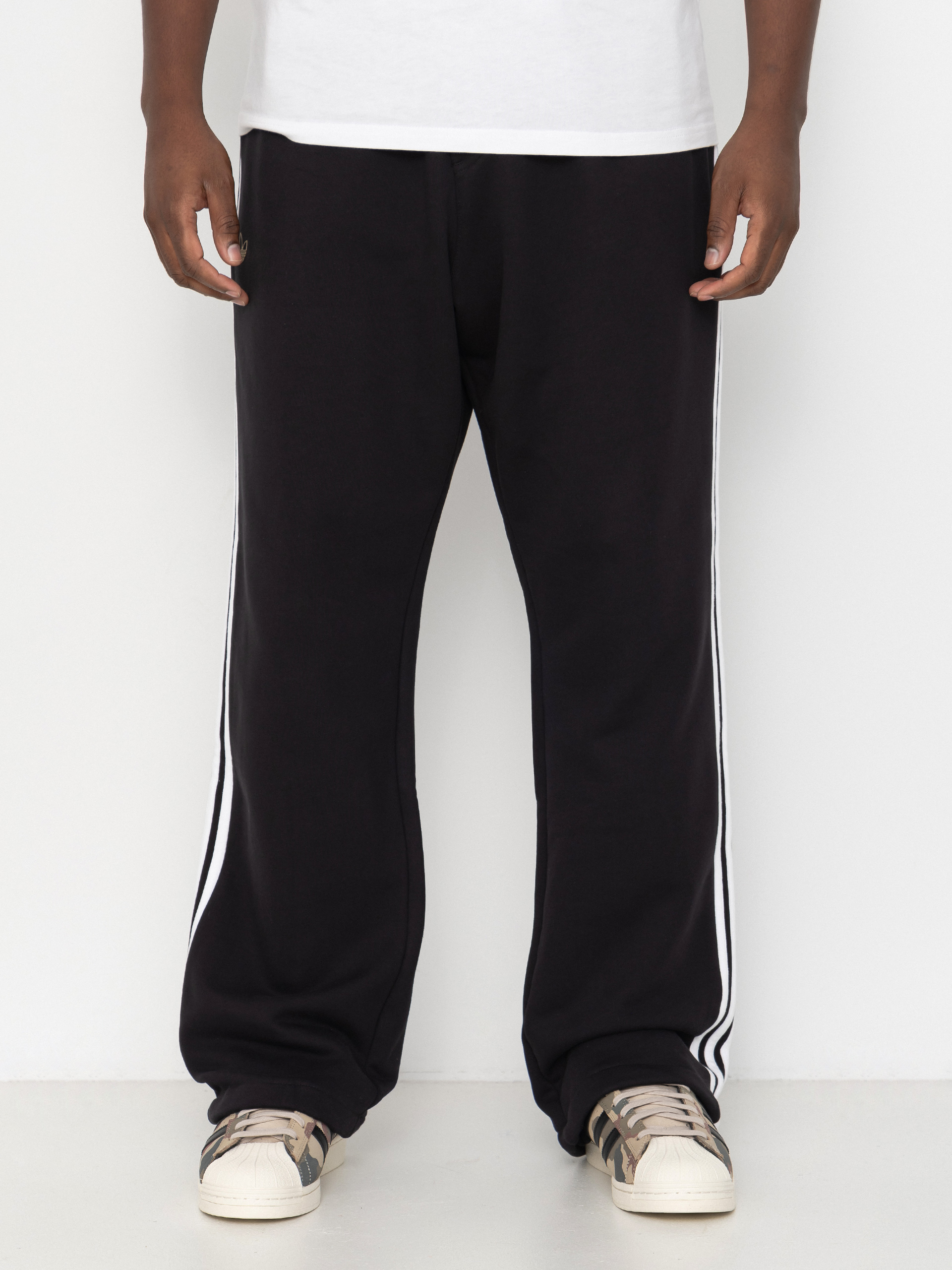 Spodnie adidas Tyshawn Track