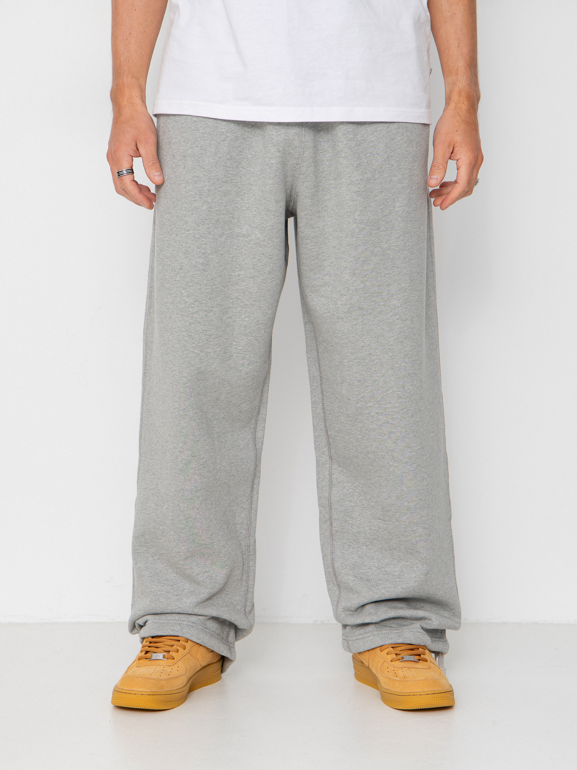 Spodnie Nike SB Solo Swoosh Loose (dk grey heather/lt smoke grey/white)