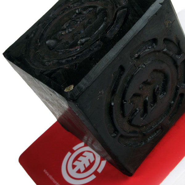 Wosk Element Skateboard Wax (black)