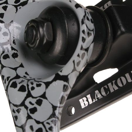Traki Blackout Model 28