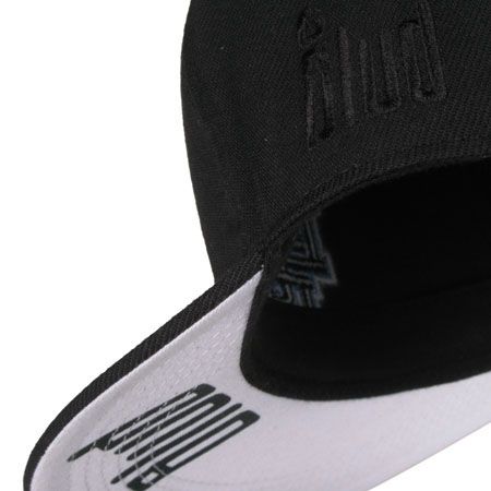 Czapka z daszkiem Blud League (czarna)