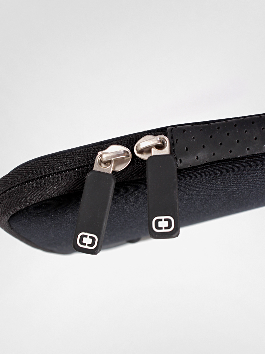 Pokrowiec Ogio Neoprene 17'' (blk silv)