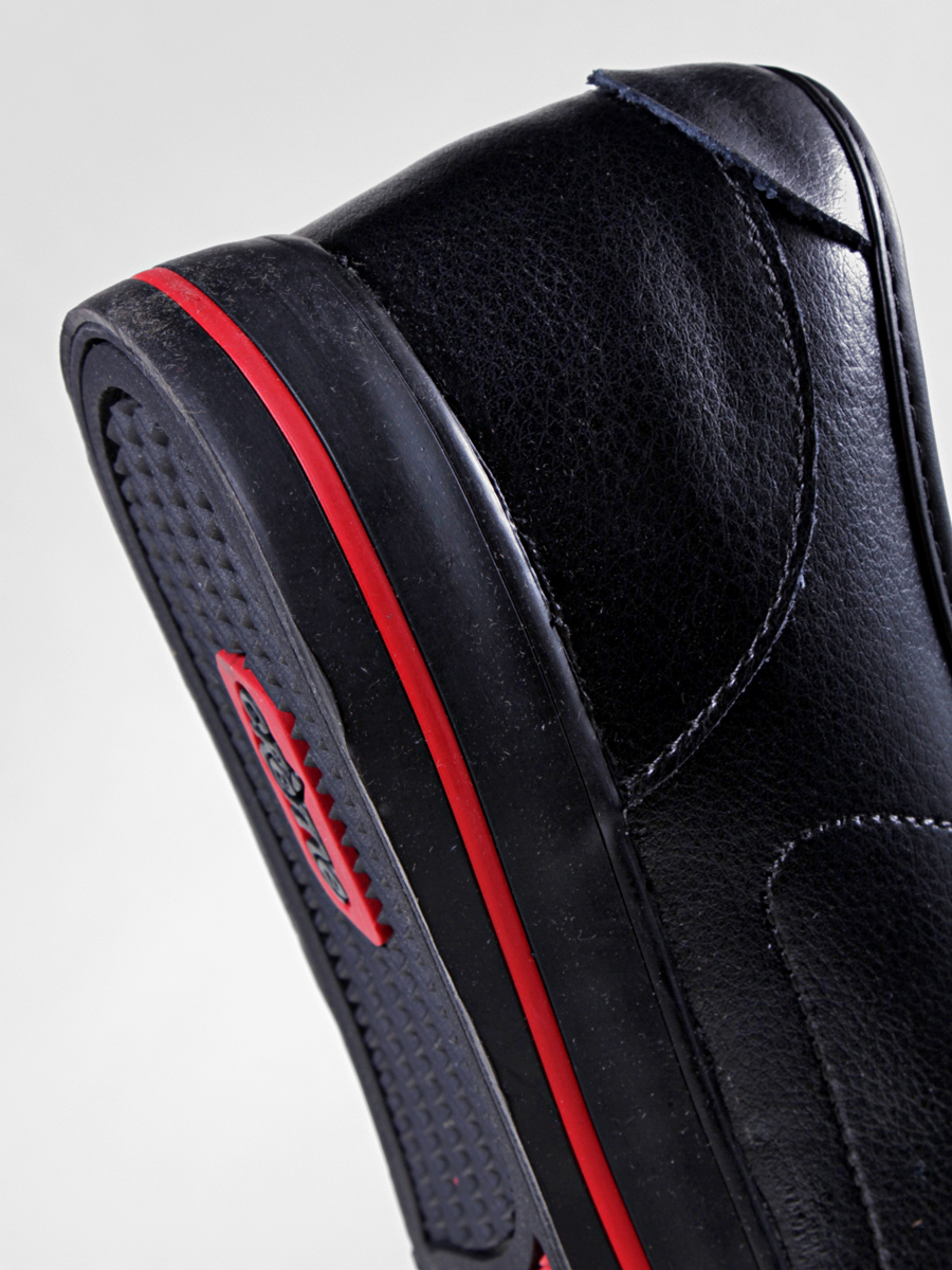 Buty Creme Courtyard (black/high risk red)