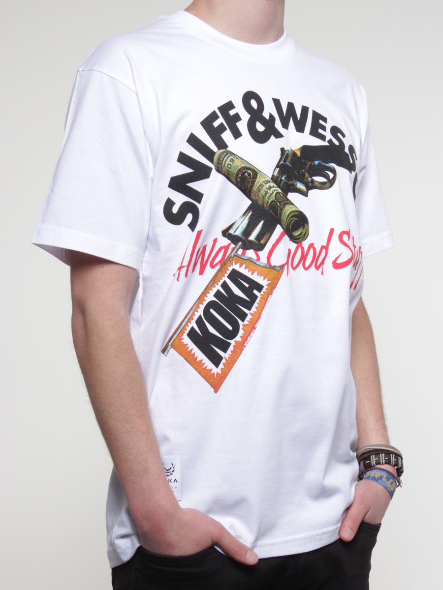T-Shirt KOKA SNIFF & WESSON (biały)