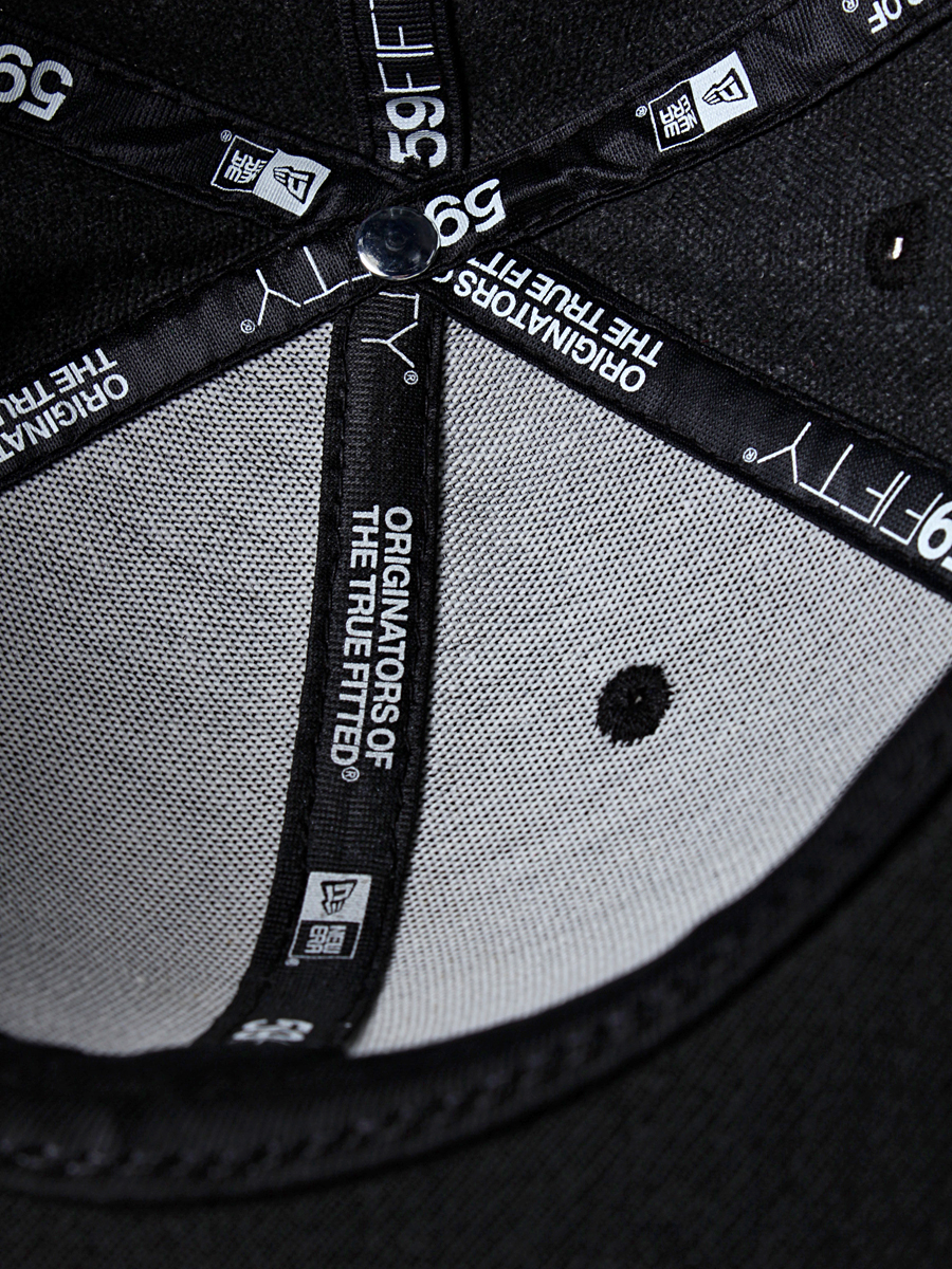 Czapka z daszkiem Burton Slider New Era (true black)